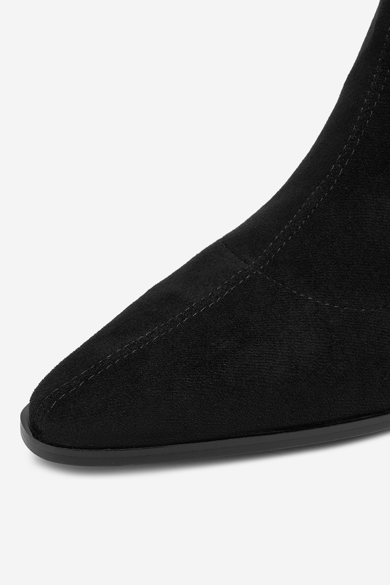 Kotníková obuv ČERNÁ