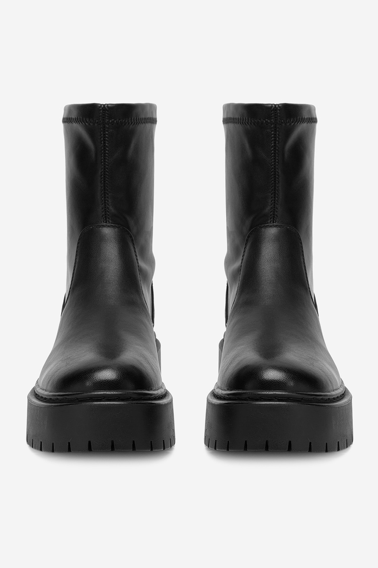 Kotníková obuv ČERNÁ