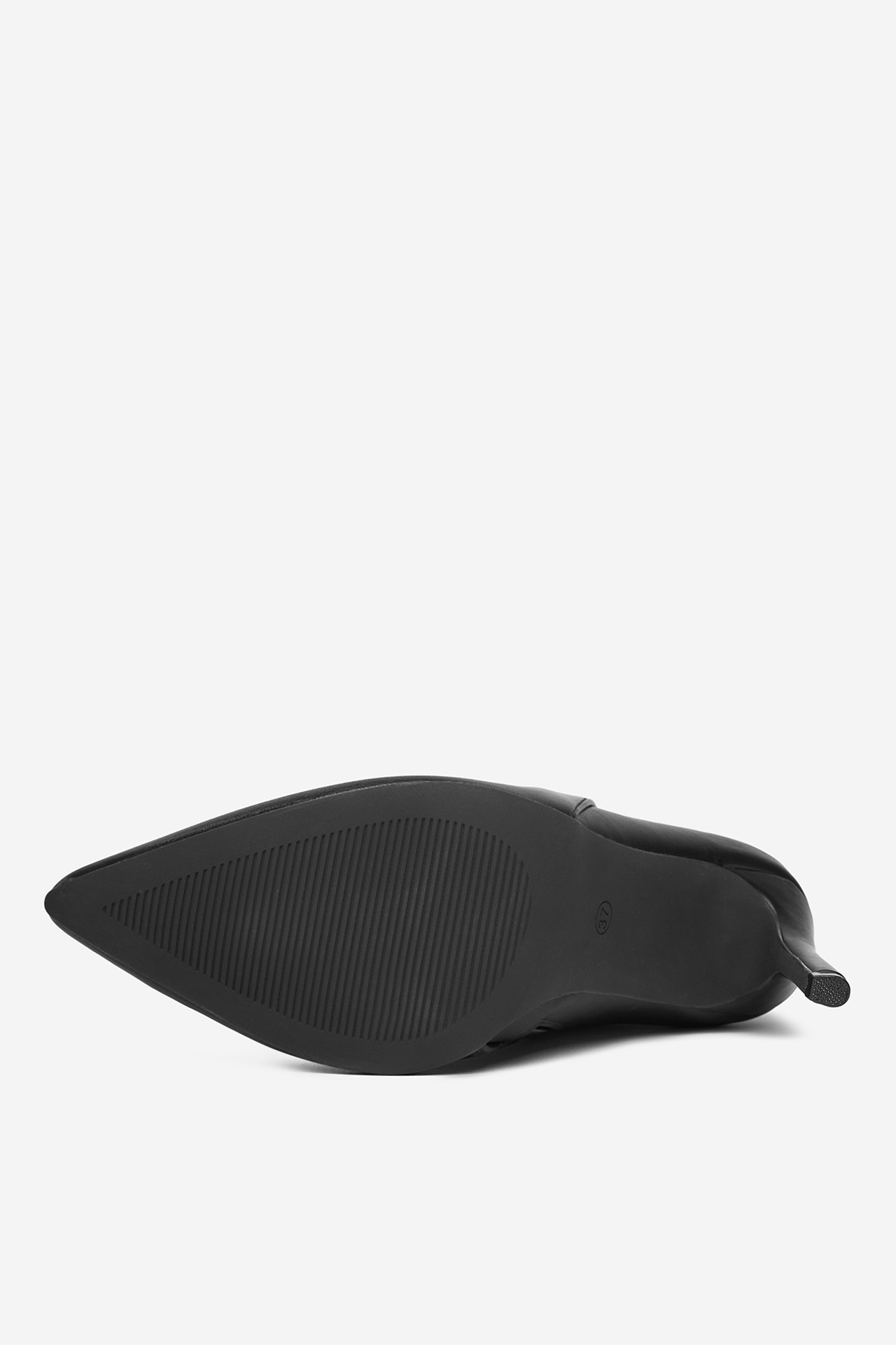 Kotníková obuv ČERNÁ