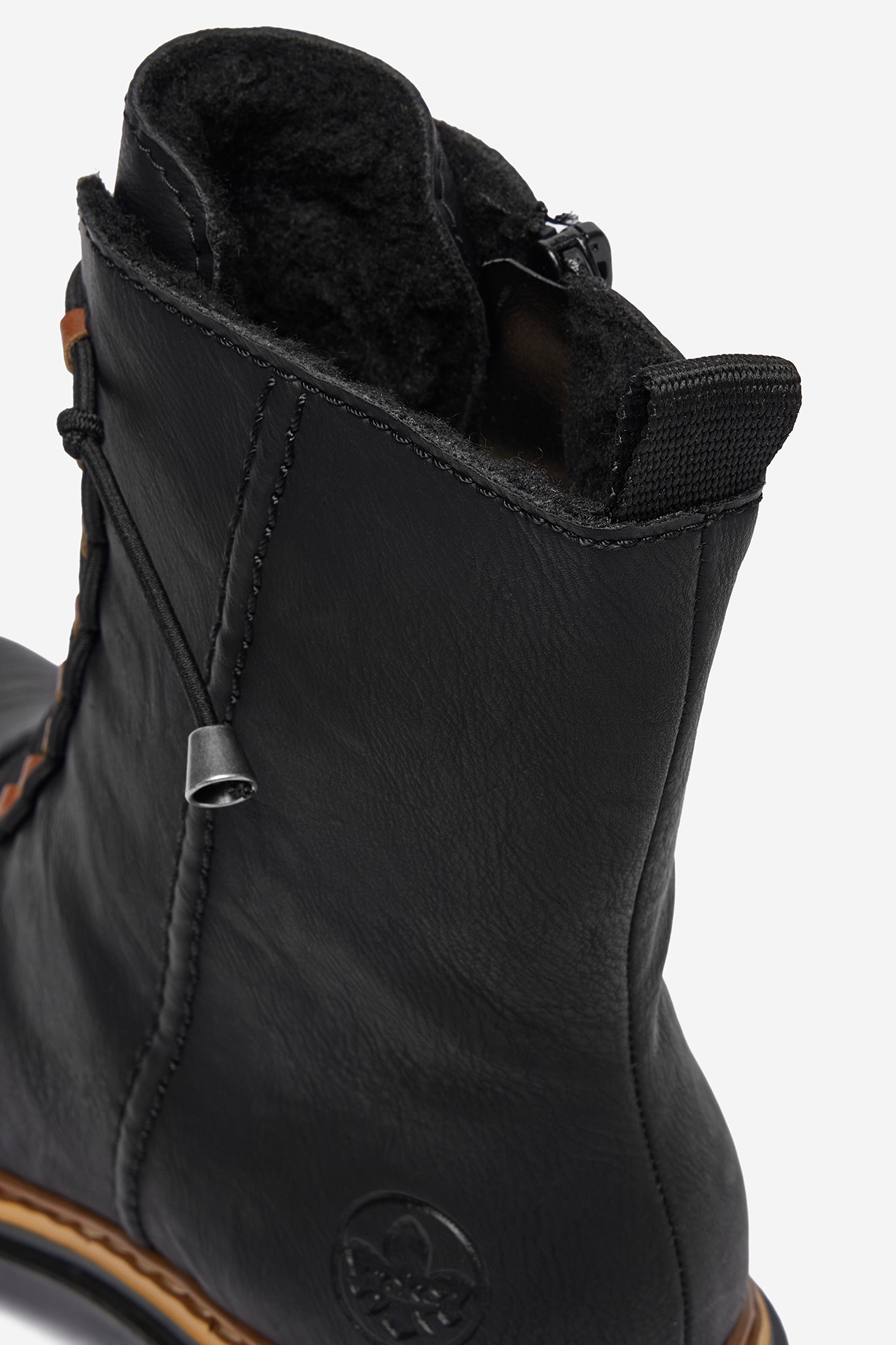 Kotníková obuv Černá