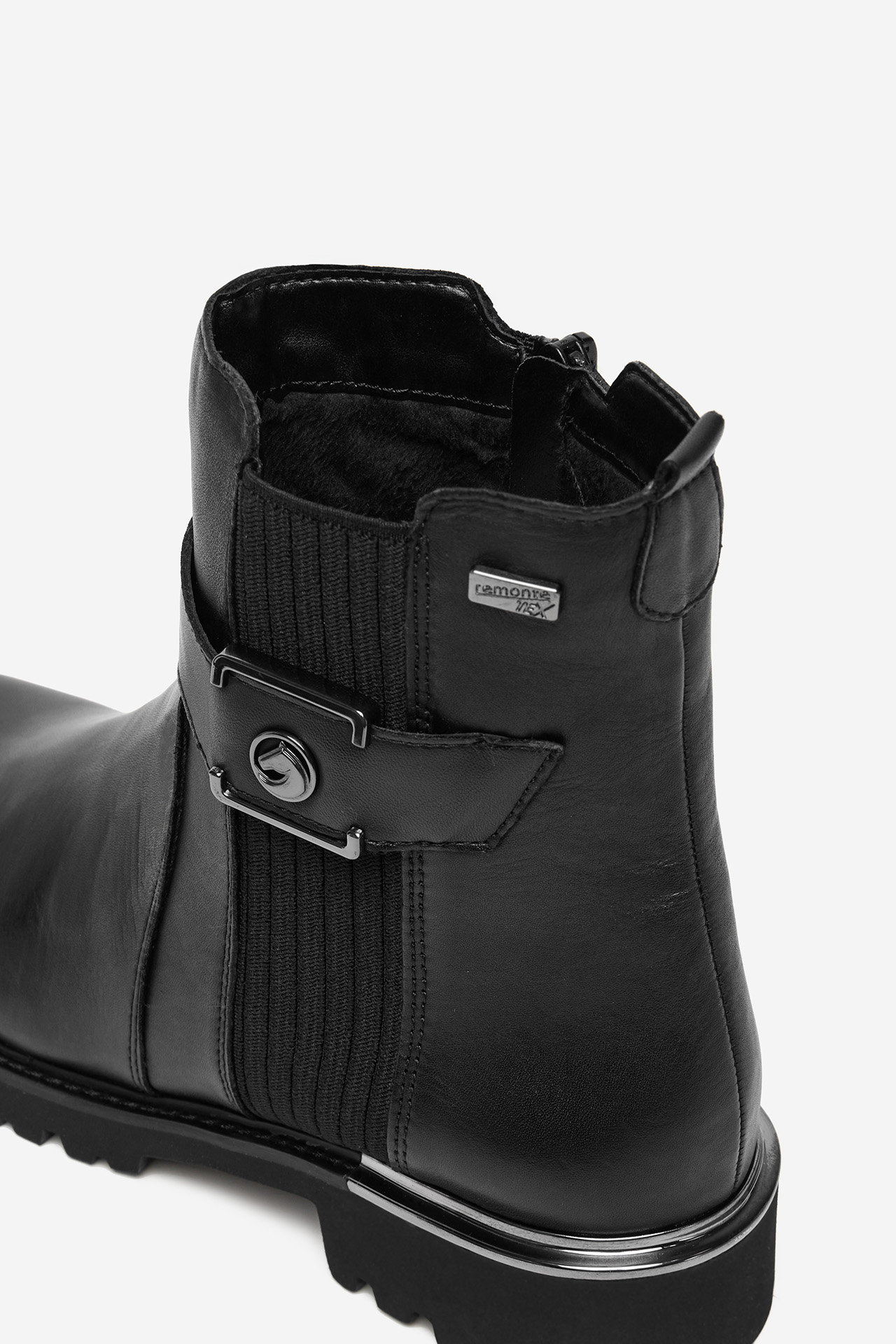 Polokozačky Černá