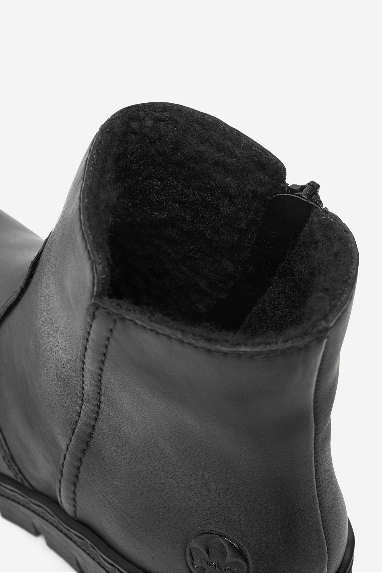 Polokozačky Černá