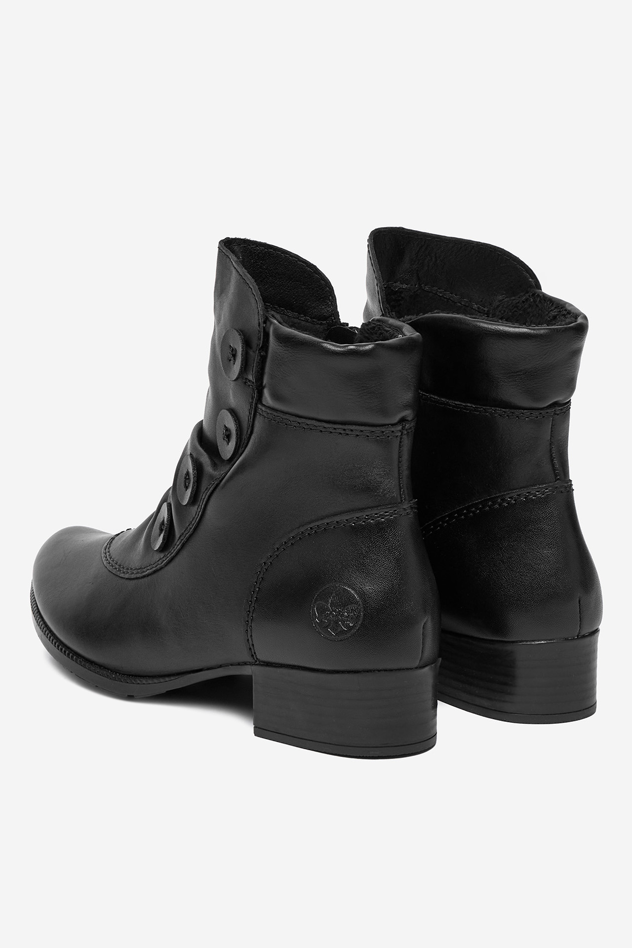 Polokozačky Černá