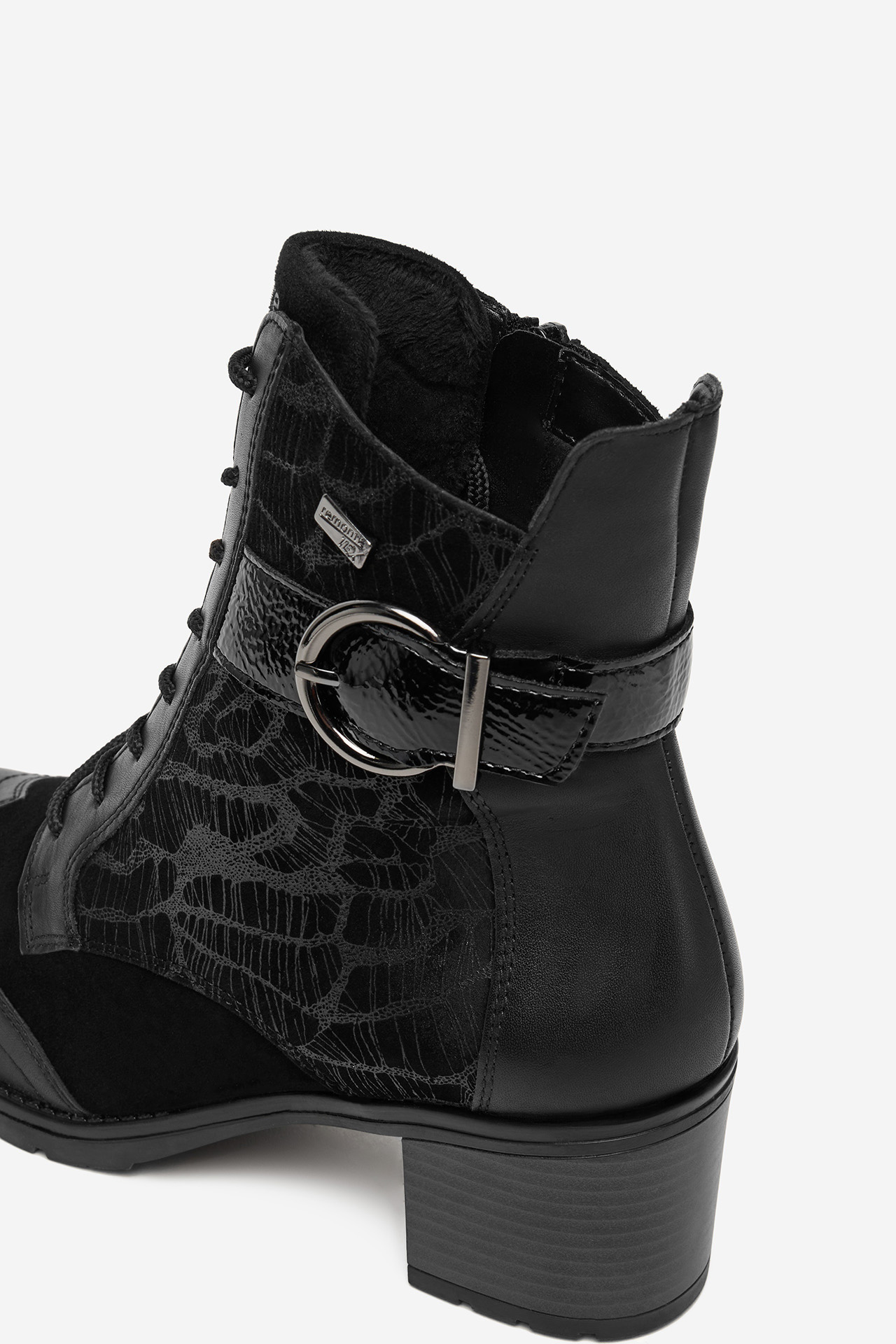 Polokozačky Černá