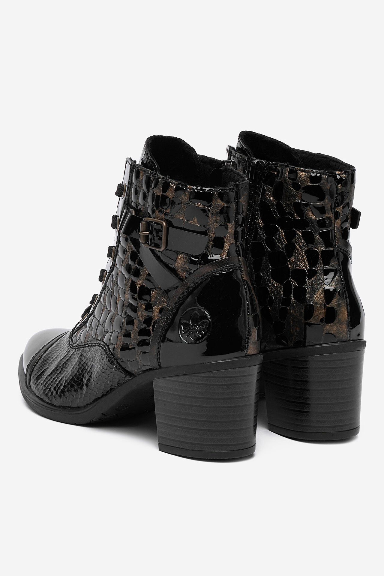 Polokozačky Černá