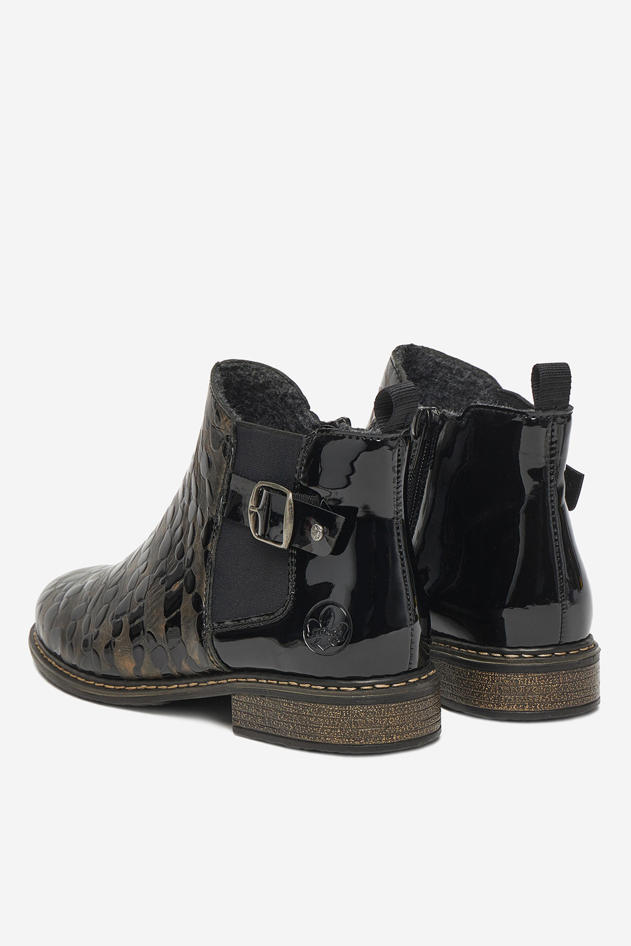 Polokozačky Černá