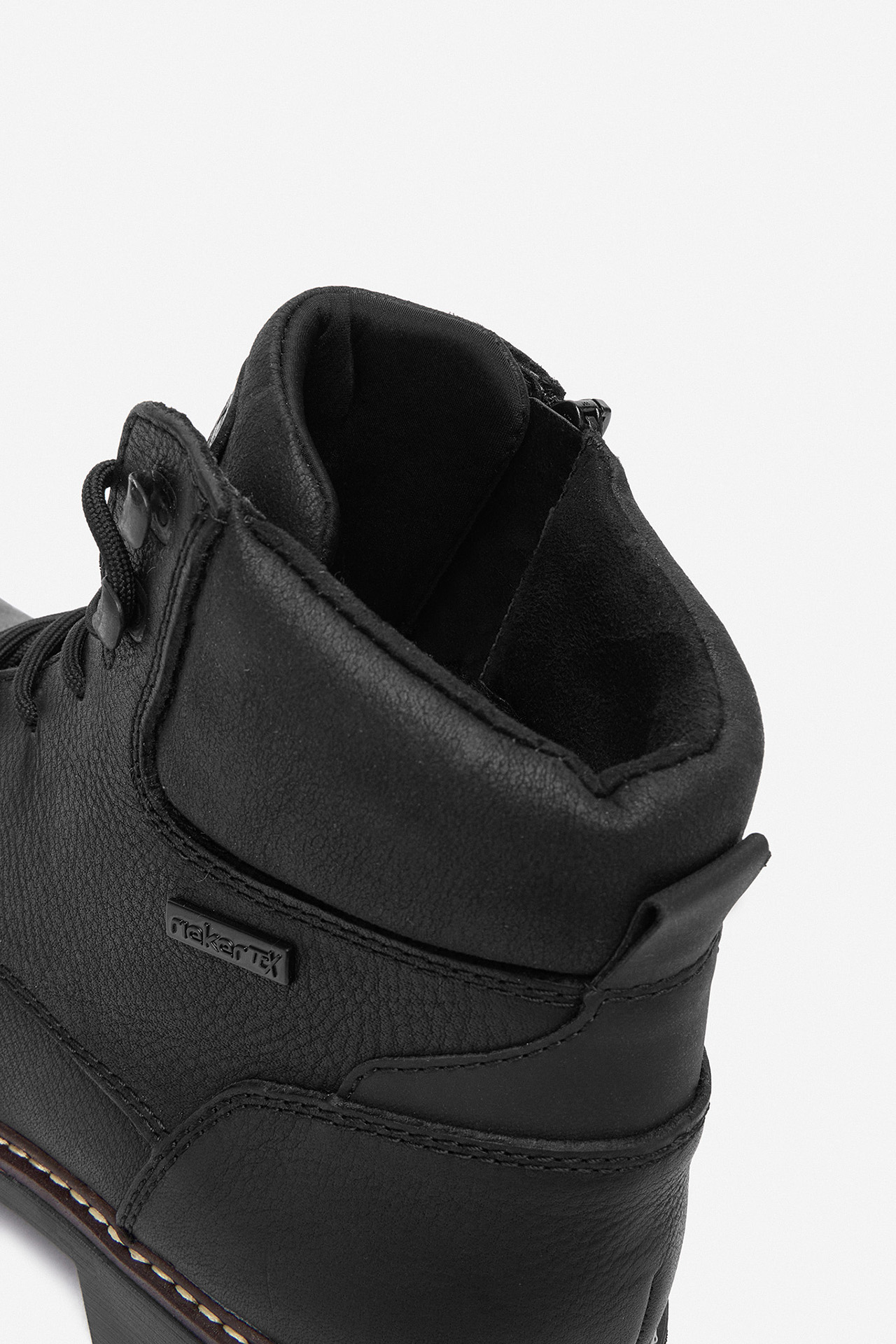 Šnurovacie topánky Čierna