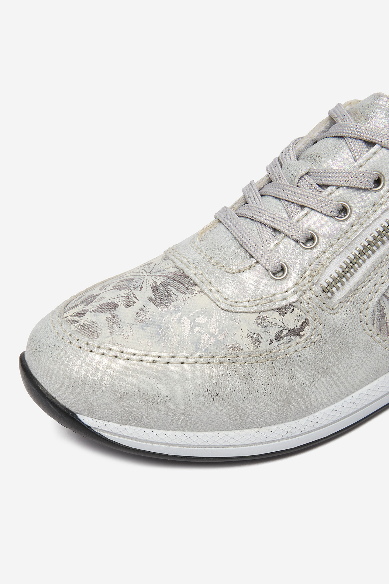 Sneakersy Stříbrná