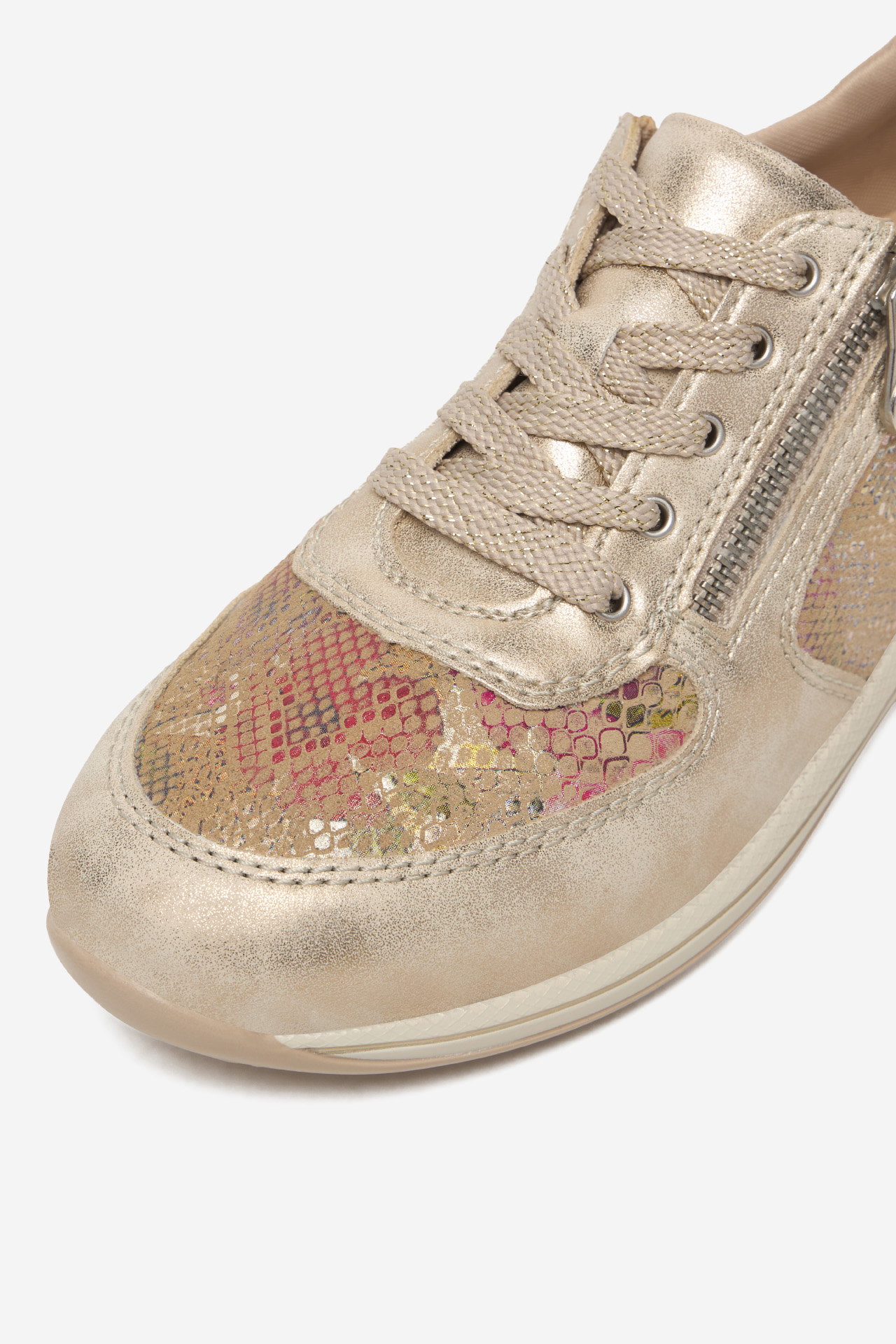 Sneakersy Zlatá