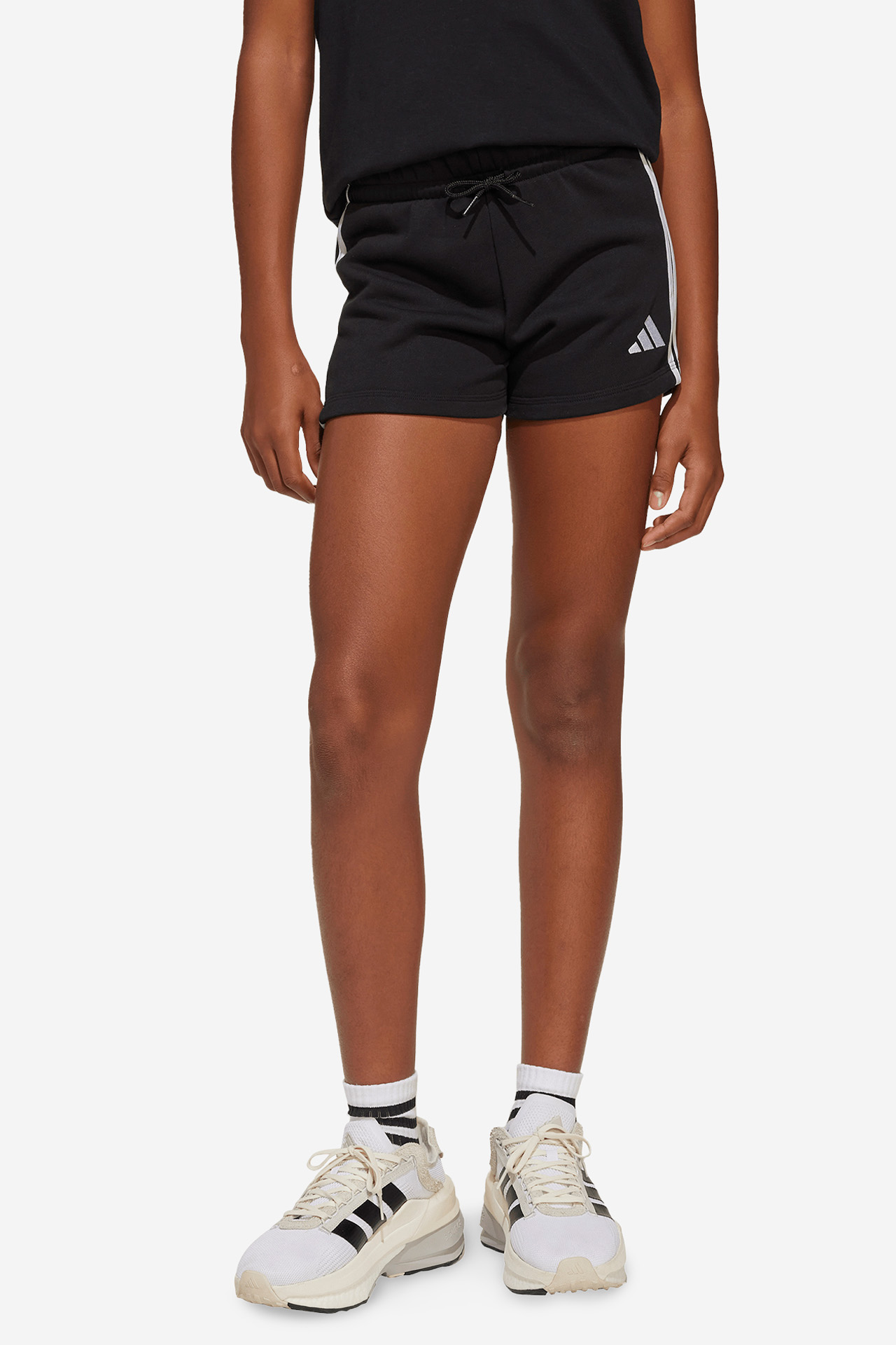 Spodenki adidas JJ3386 Czarny