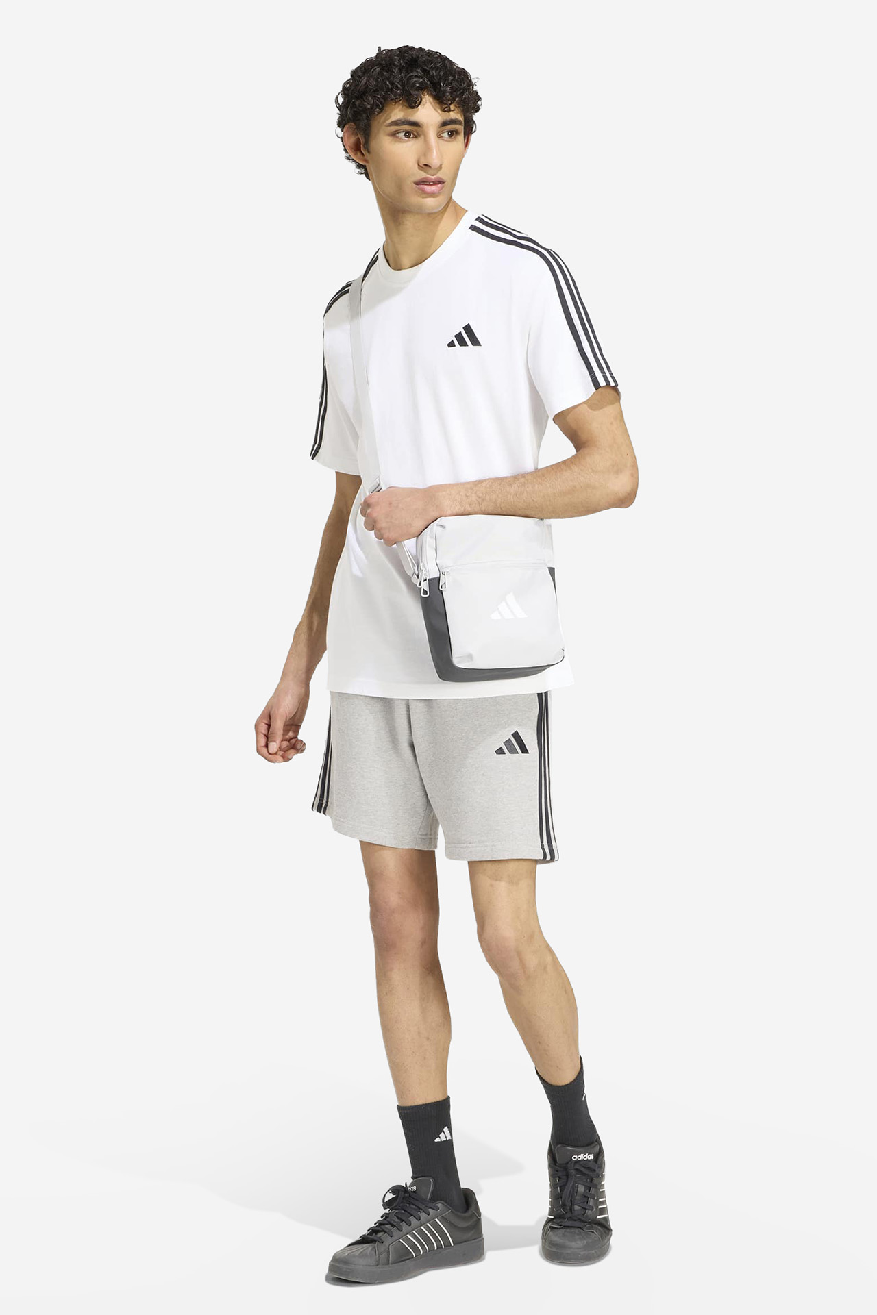 T-shirt adidas KY4116 Biały