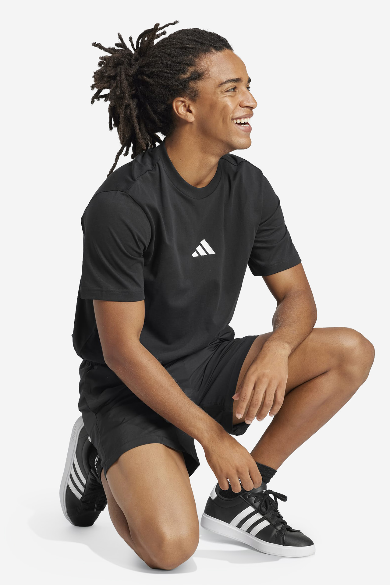 T-shirt adidas JE9024 Czarny