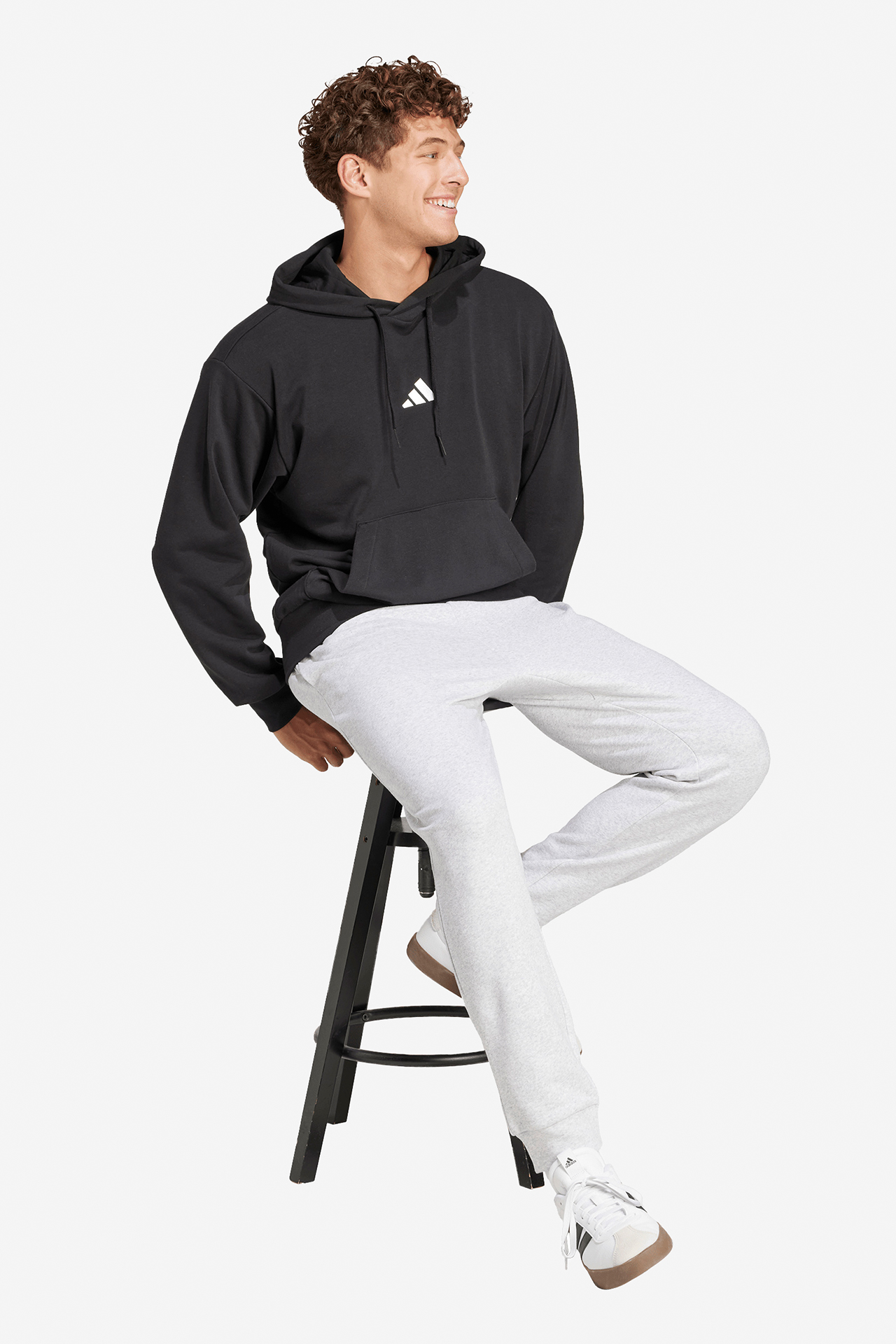Spodnie adidas JE3819 Szary