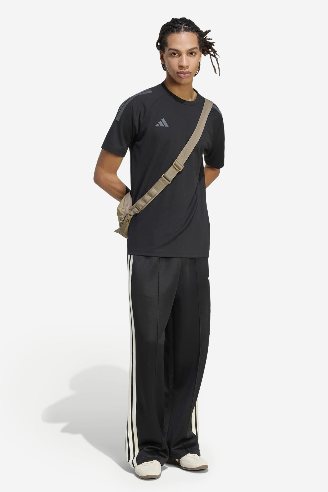 Spodnie adidas KF7293 Czarny