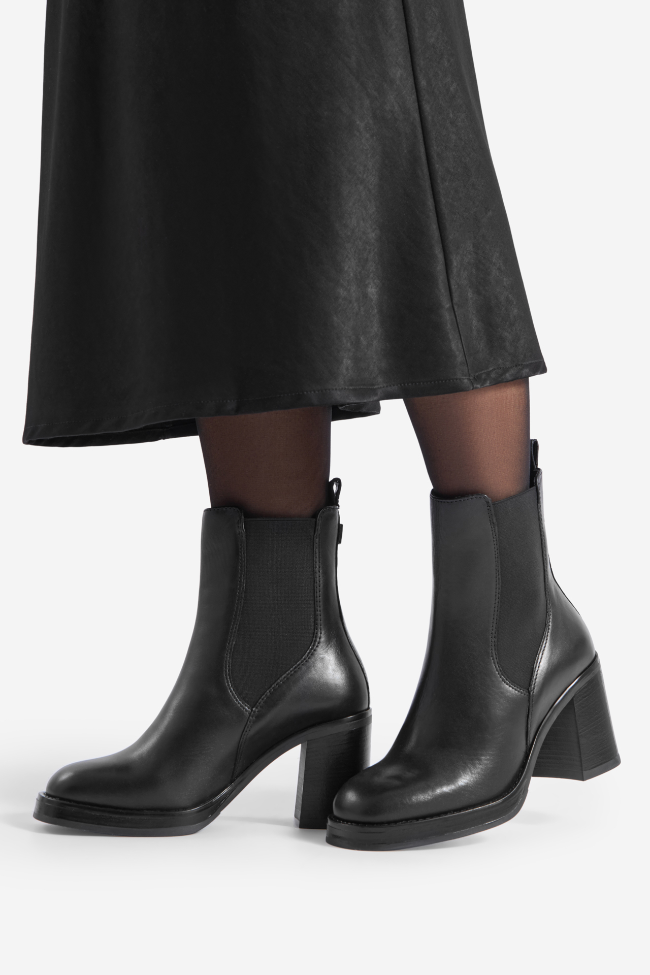 Kotníková obuv ČERNÁ