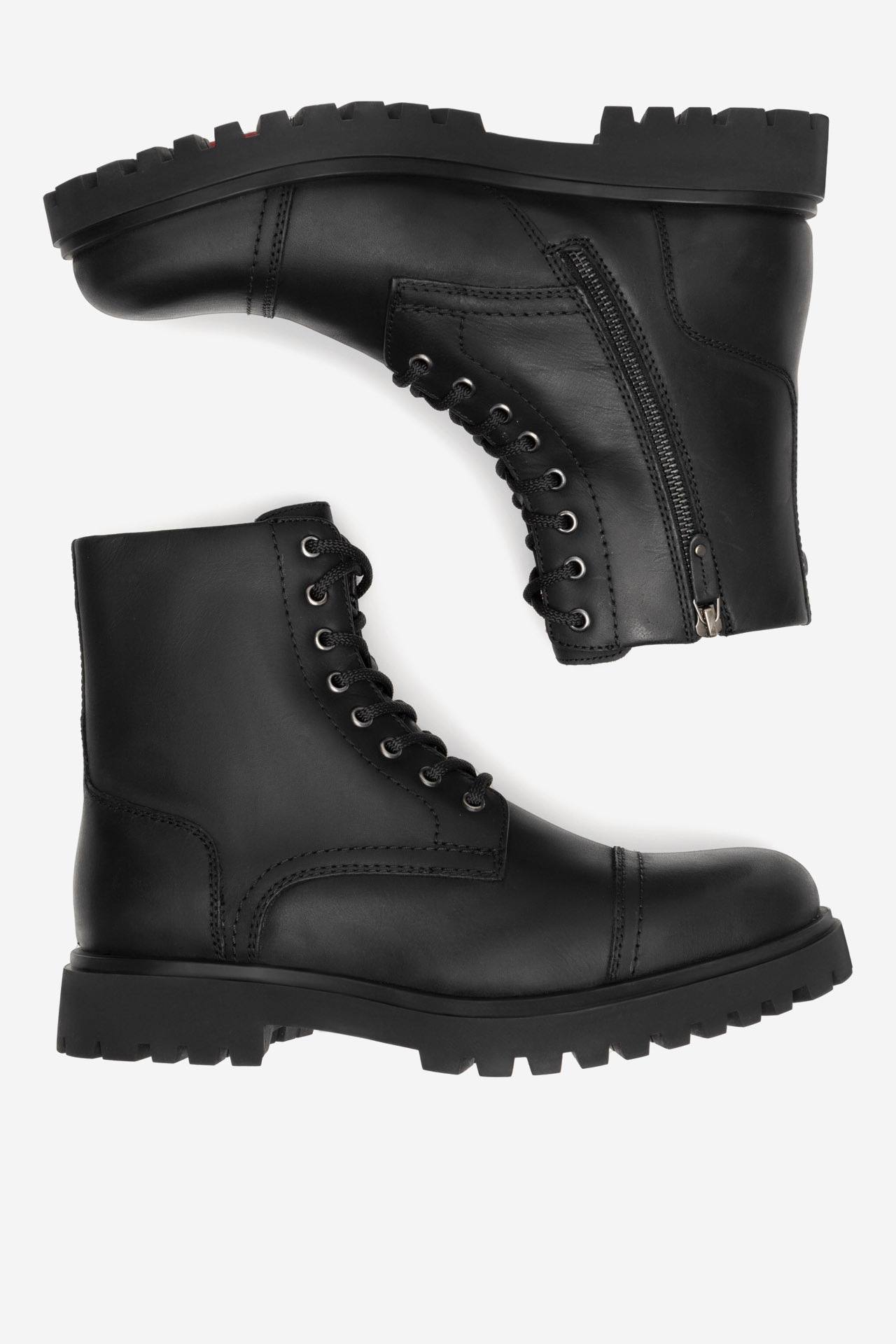 Gležnjarji z vezalkami Črna