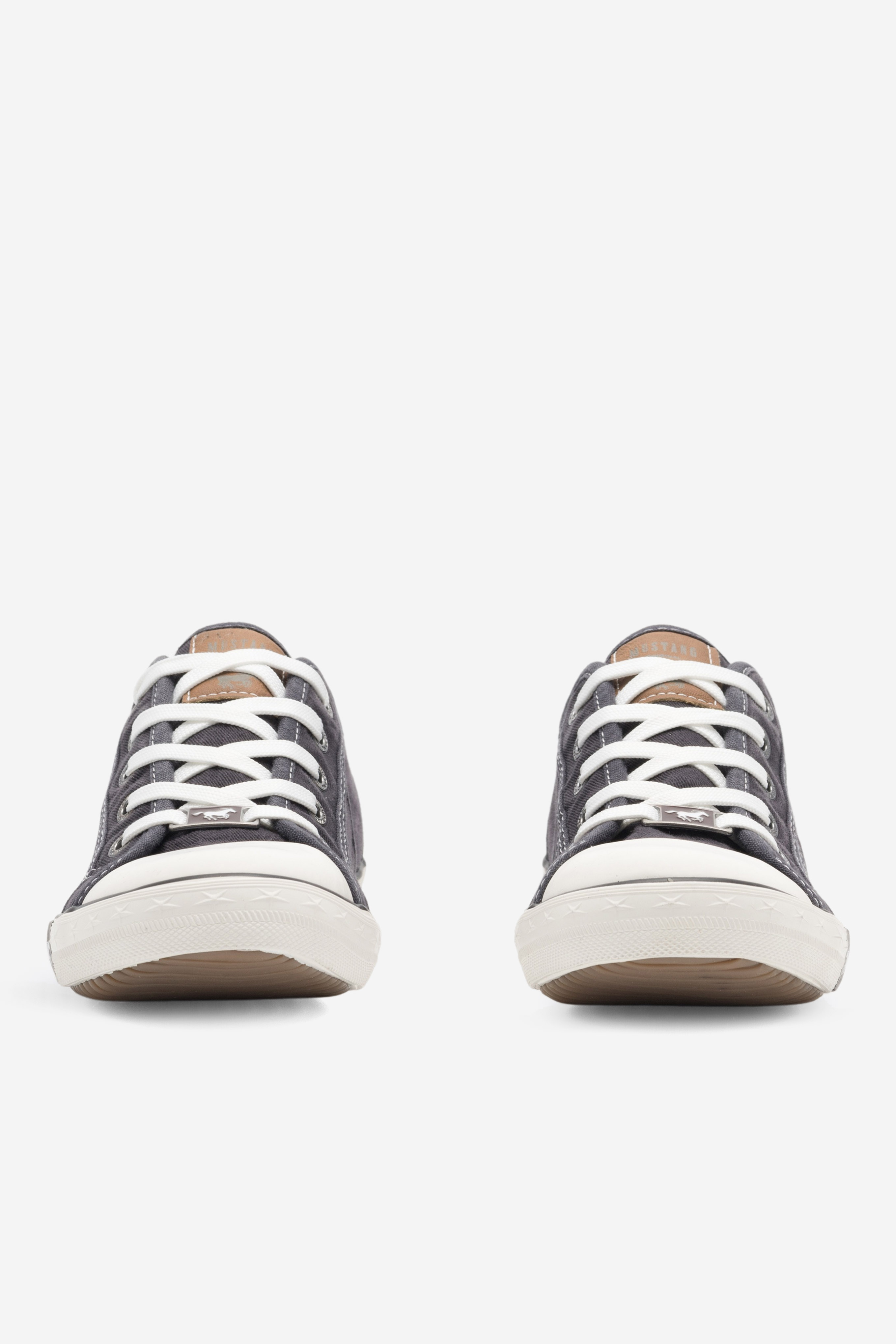 Plátěná obuv ČERNÁ