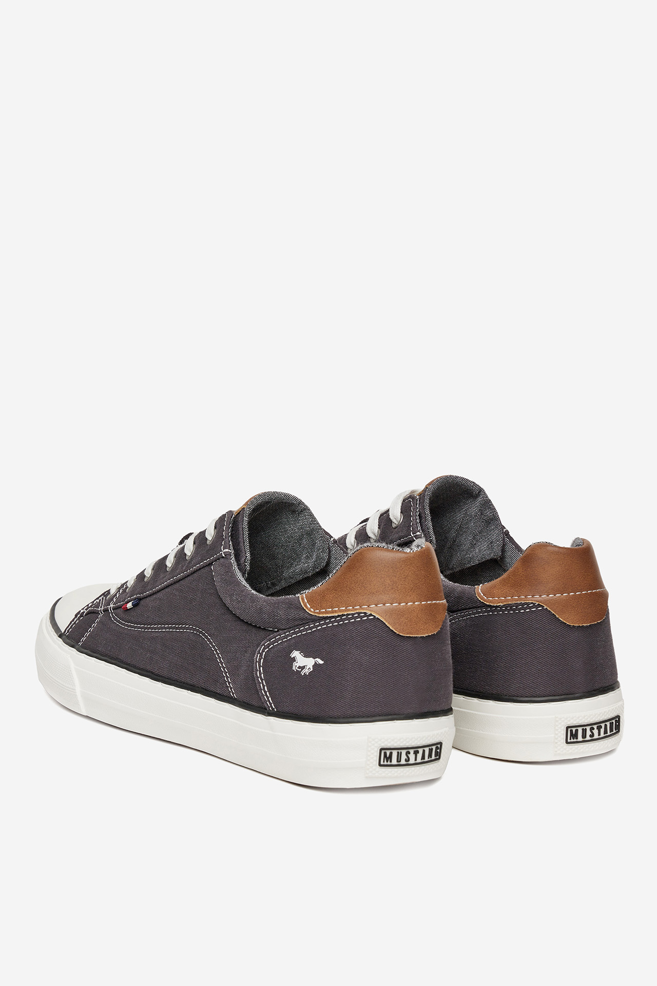 Plátěná obuv ČERNÁ