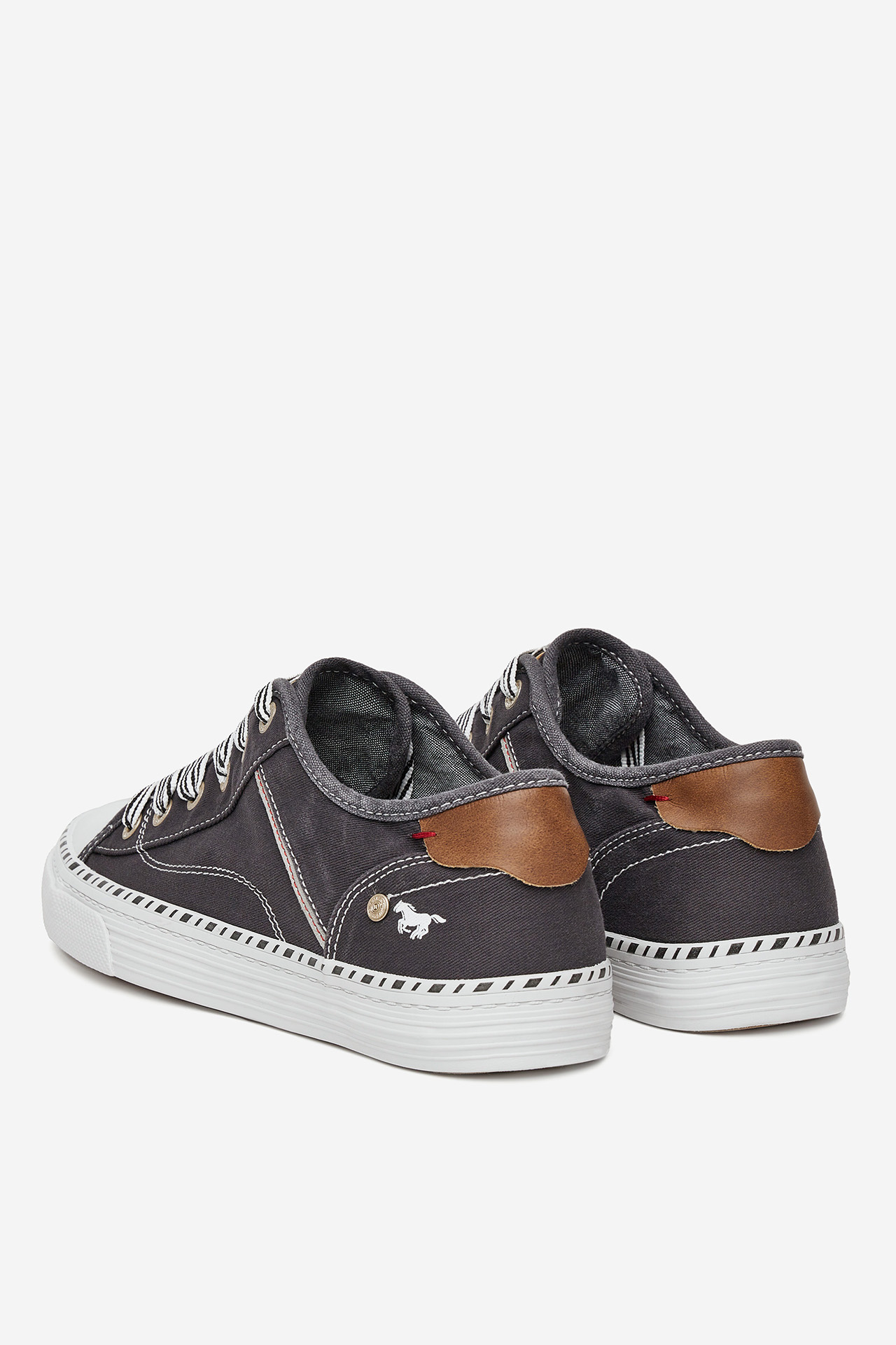 Plátěná obuv ČERNÁ