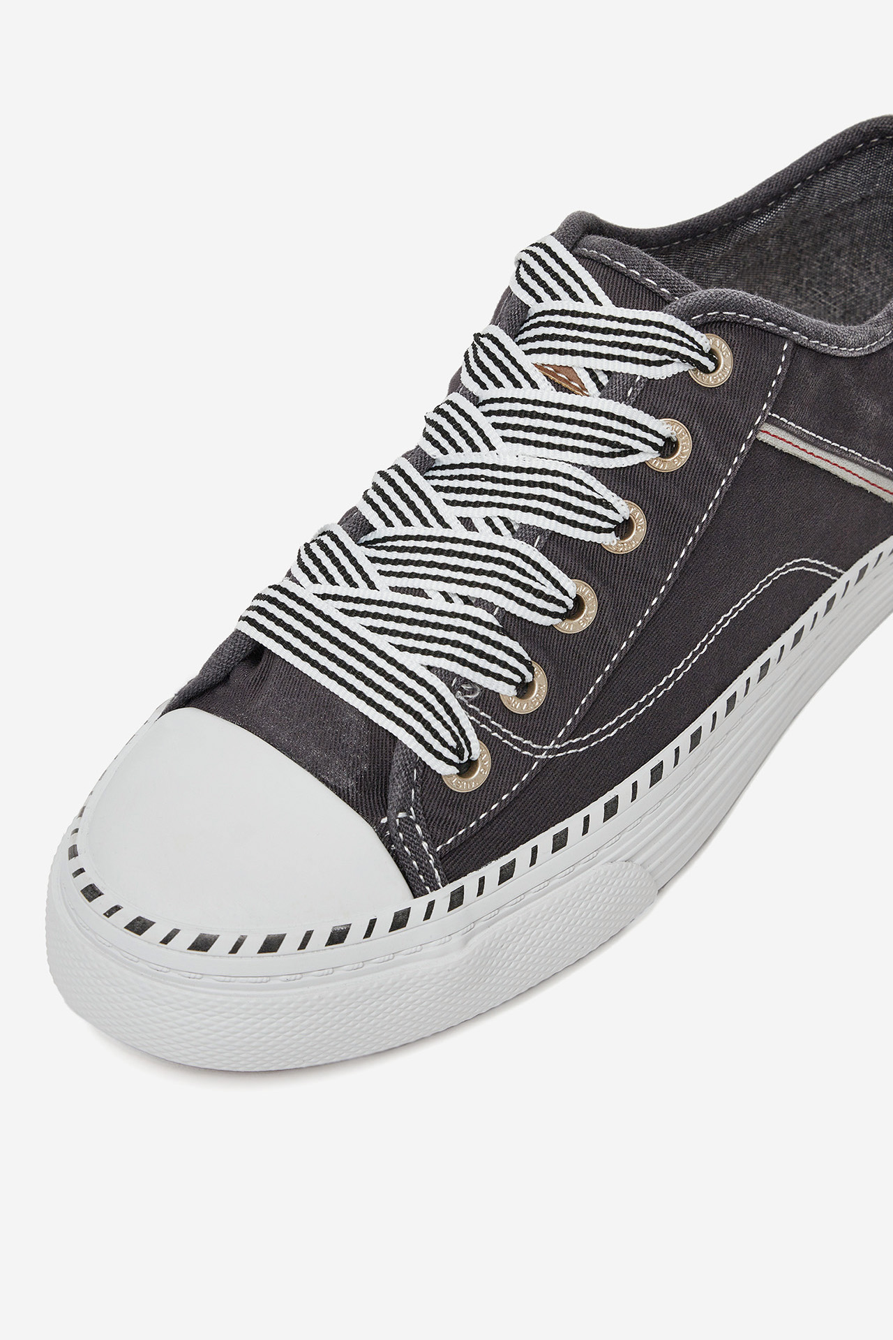 Plátěná obuv ČERNÁ