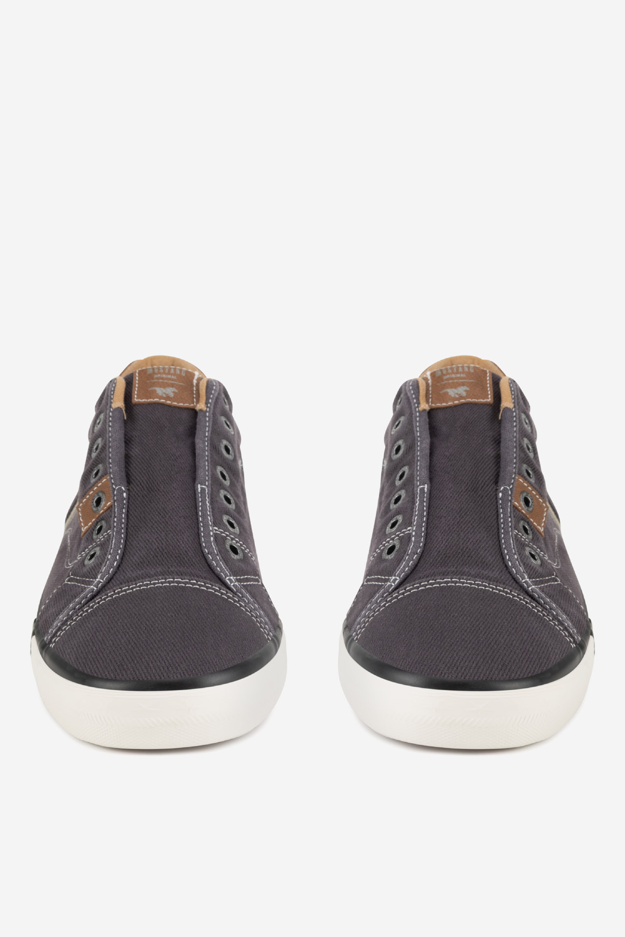 Plátěná obuv ČERNÁ