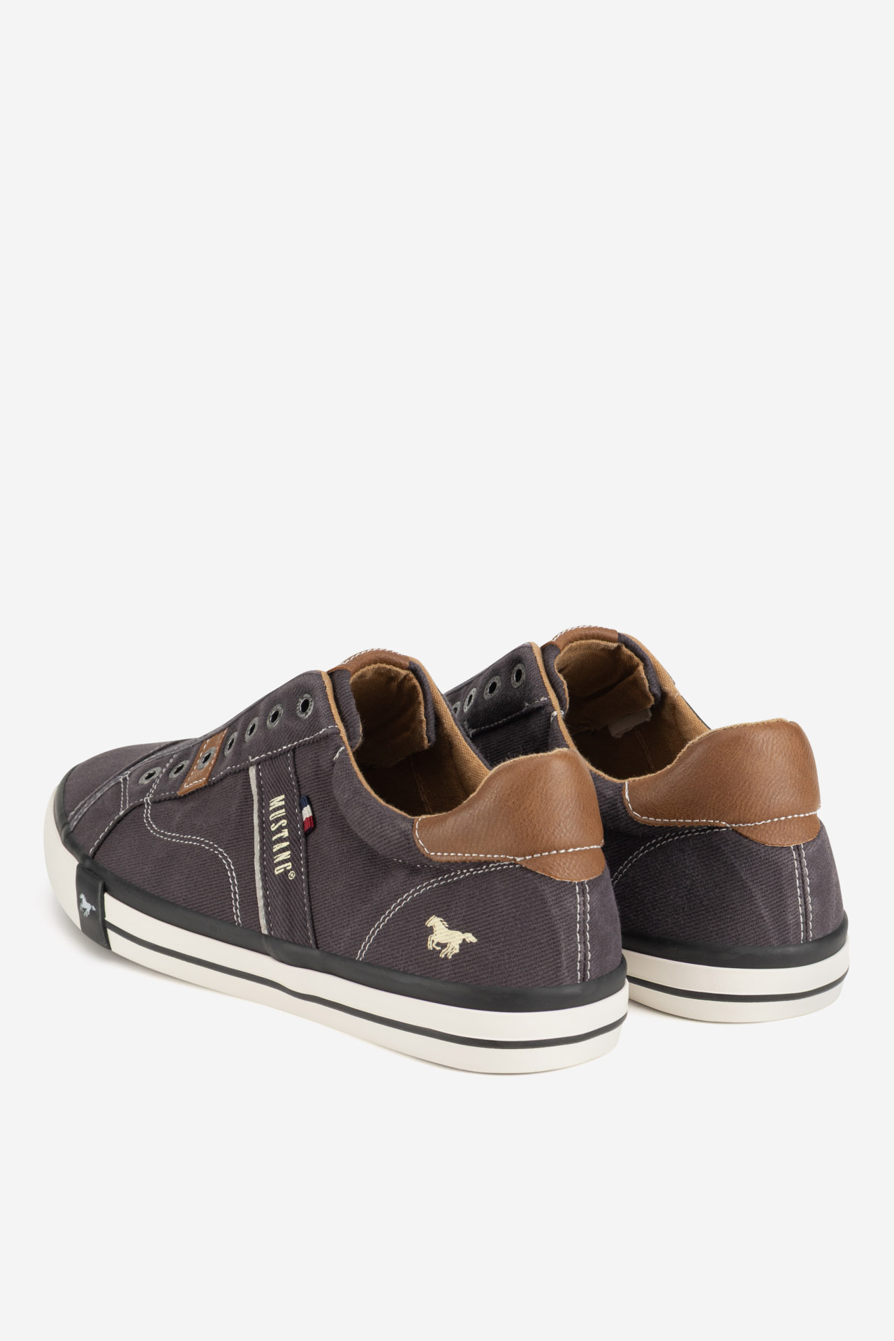 Plátěná obuv ČERNÁ