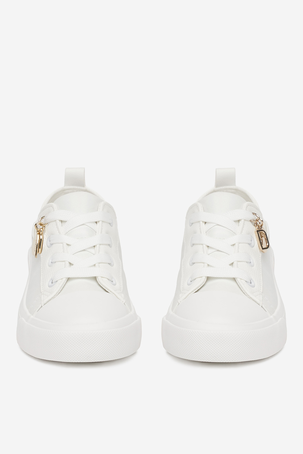 Platnene superge Bela