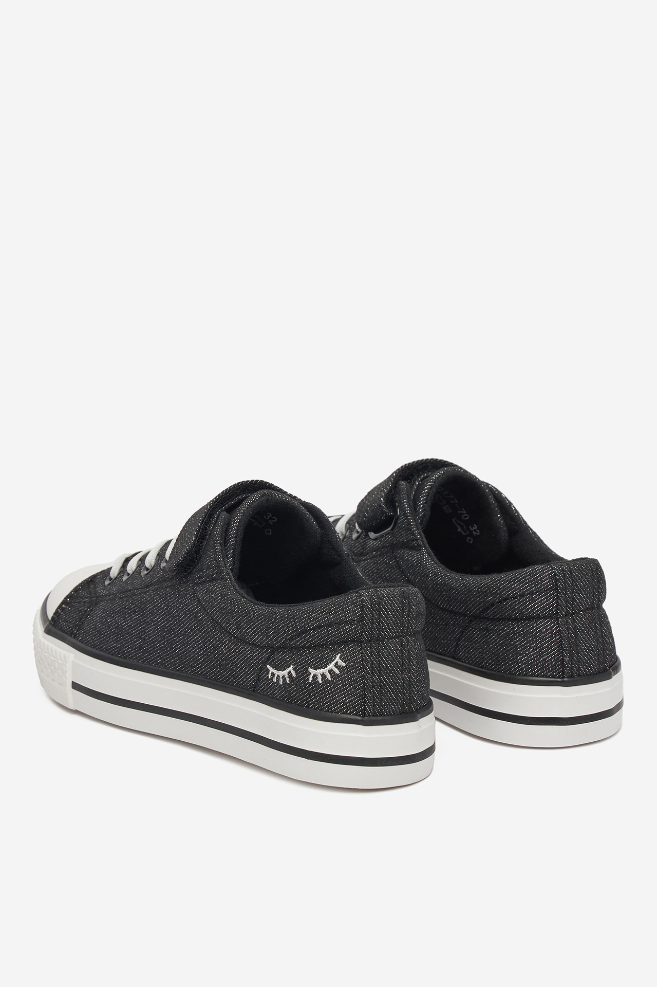 Platnene superge Črna