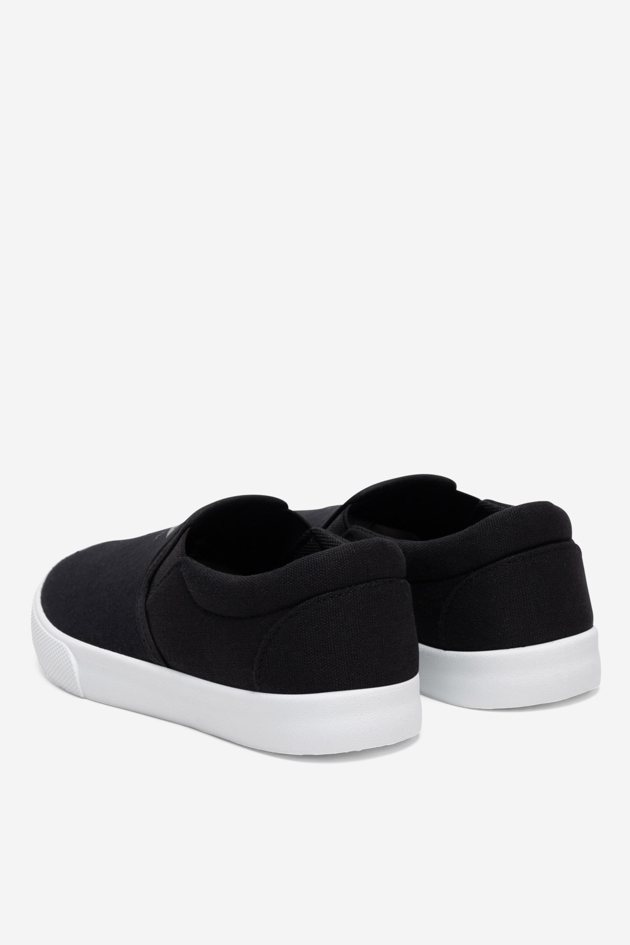 Platnene superge Črna