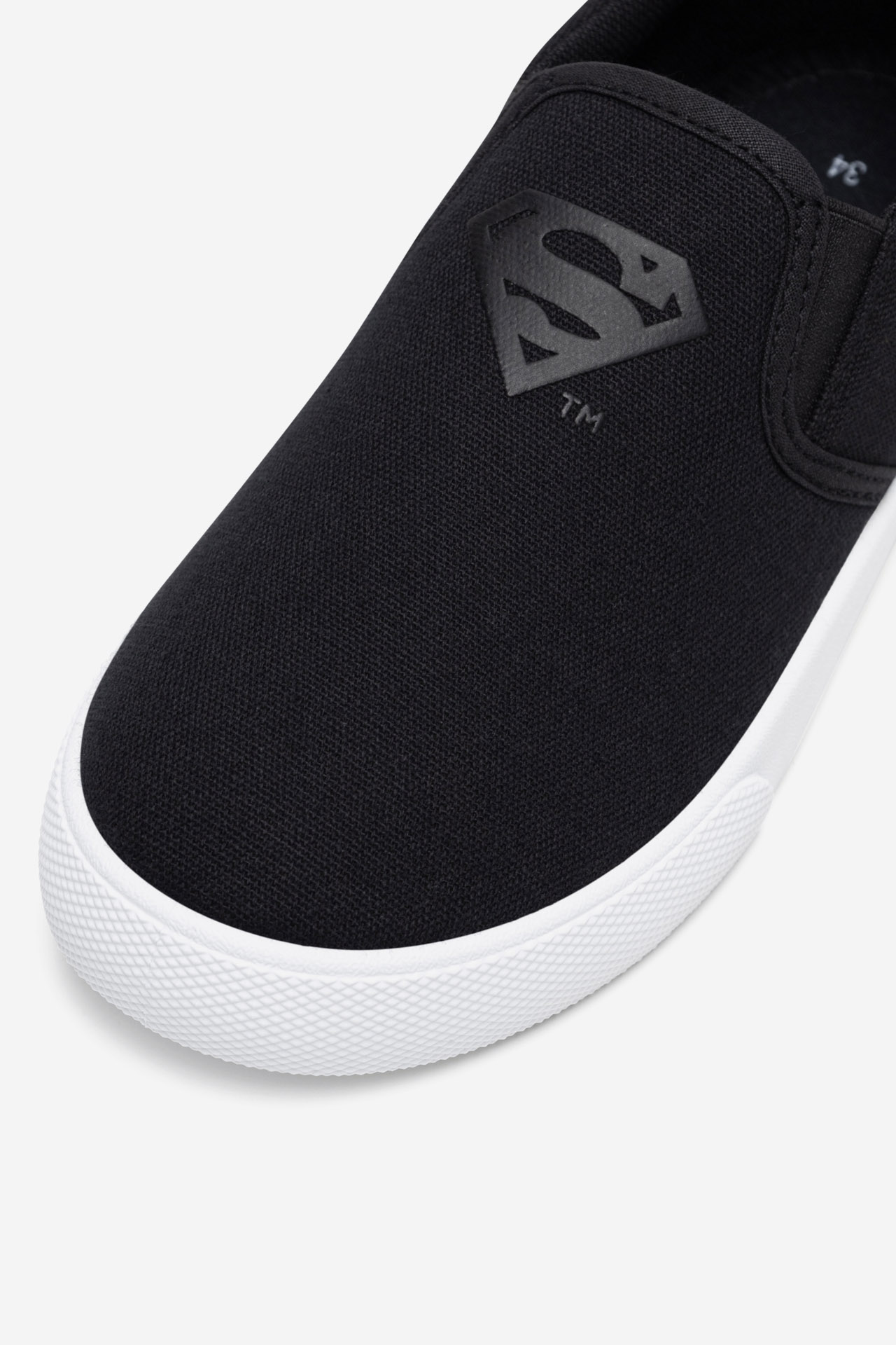 Platnene superge Črna