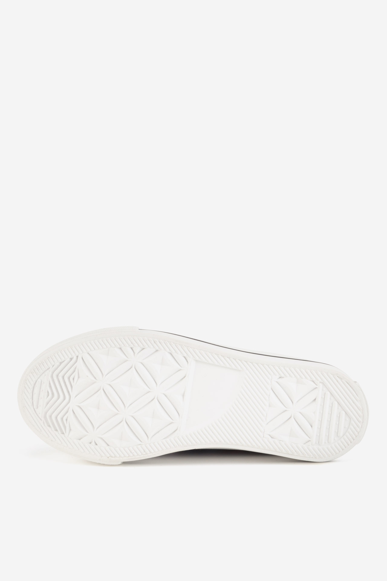 Platnene superge Črna