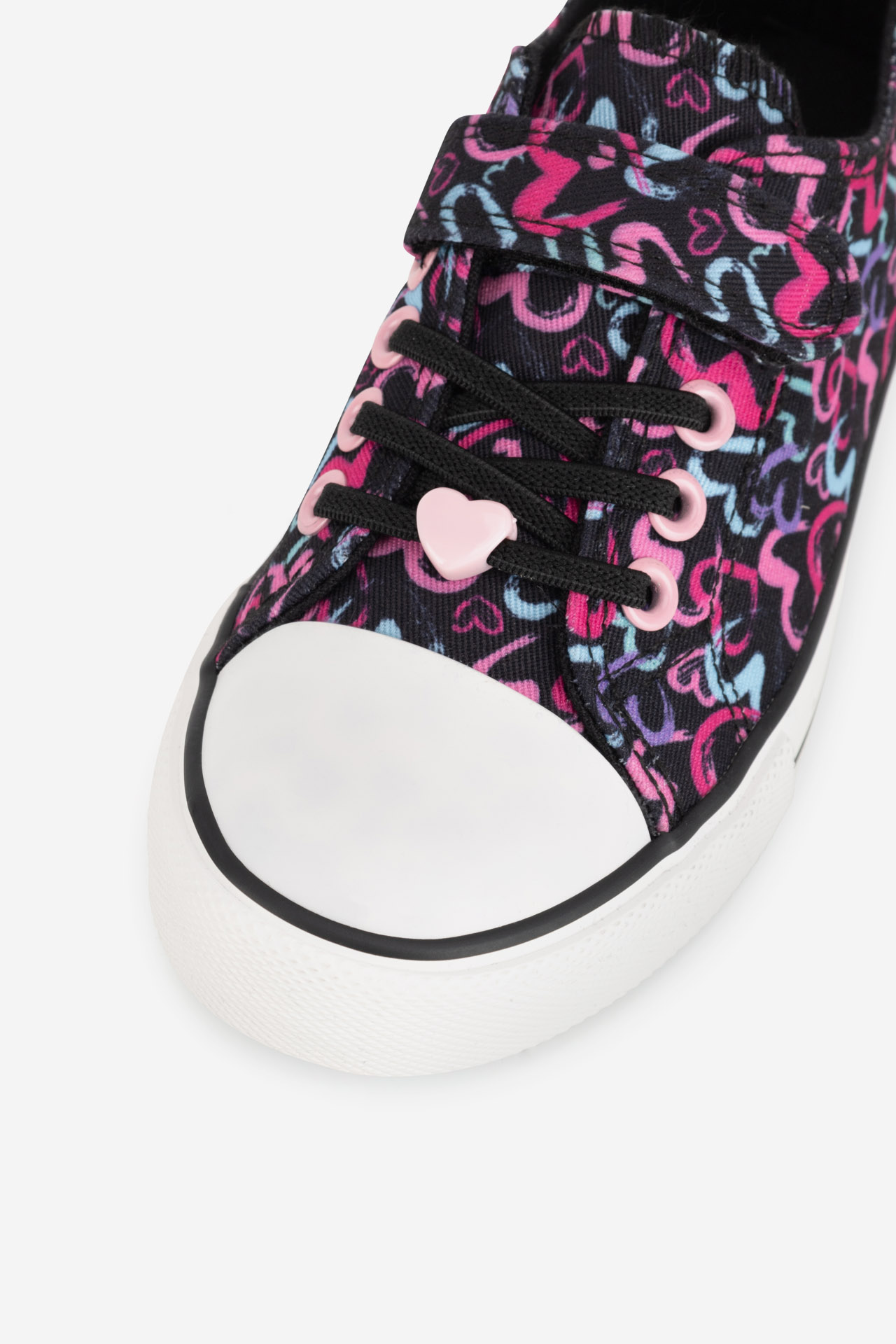 Platnene superge Črna