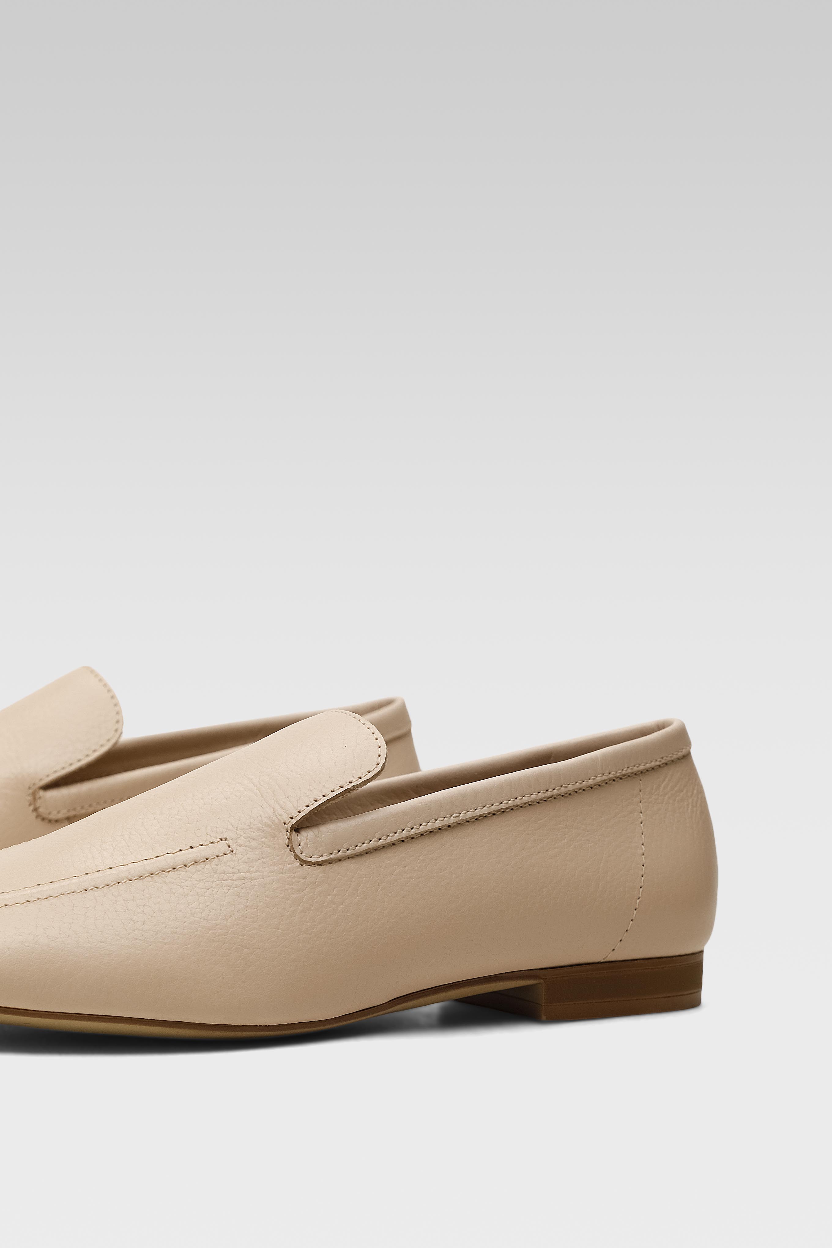 Pantofi închiși ROZ DESCHIS