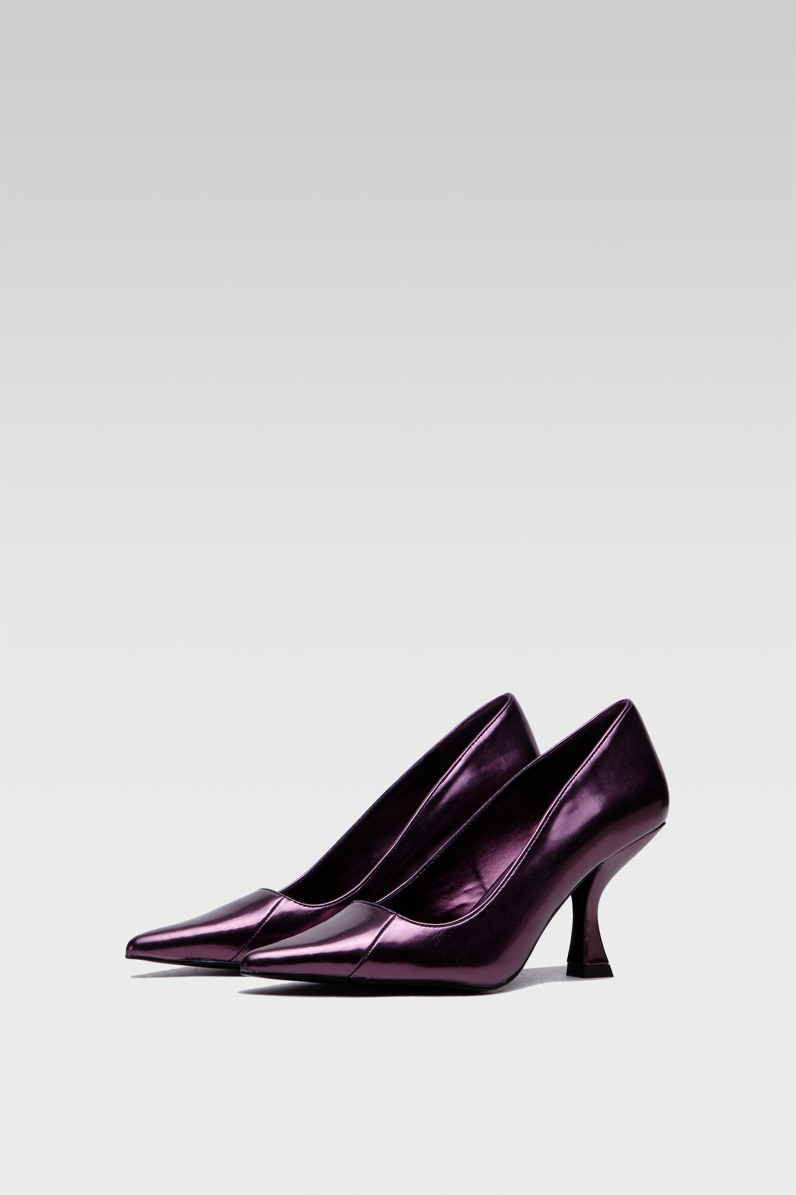 Salonarji Vijolična