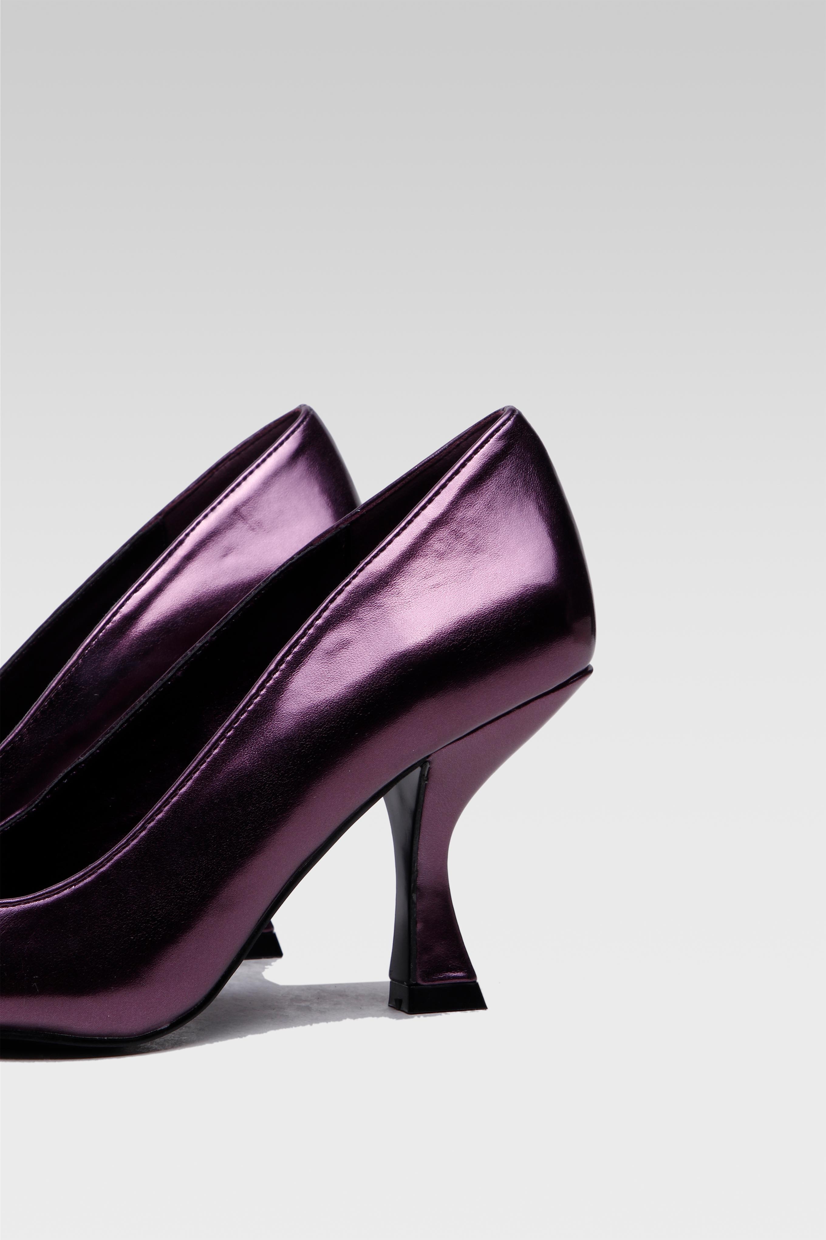 Salonarji Vijolična