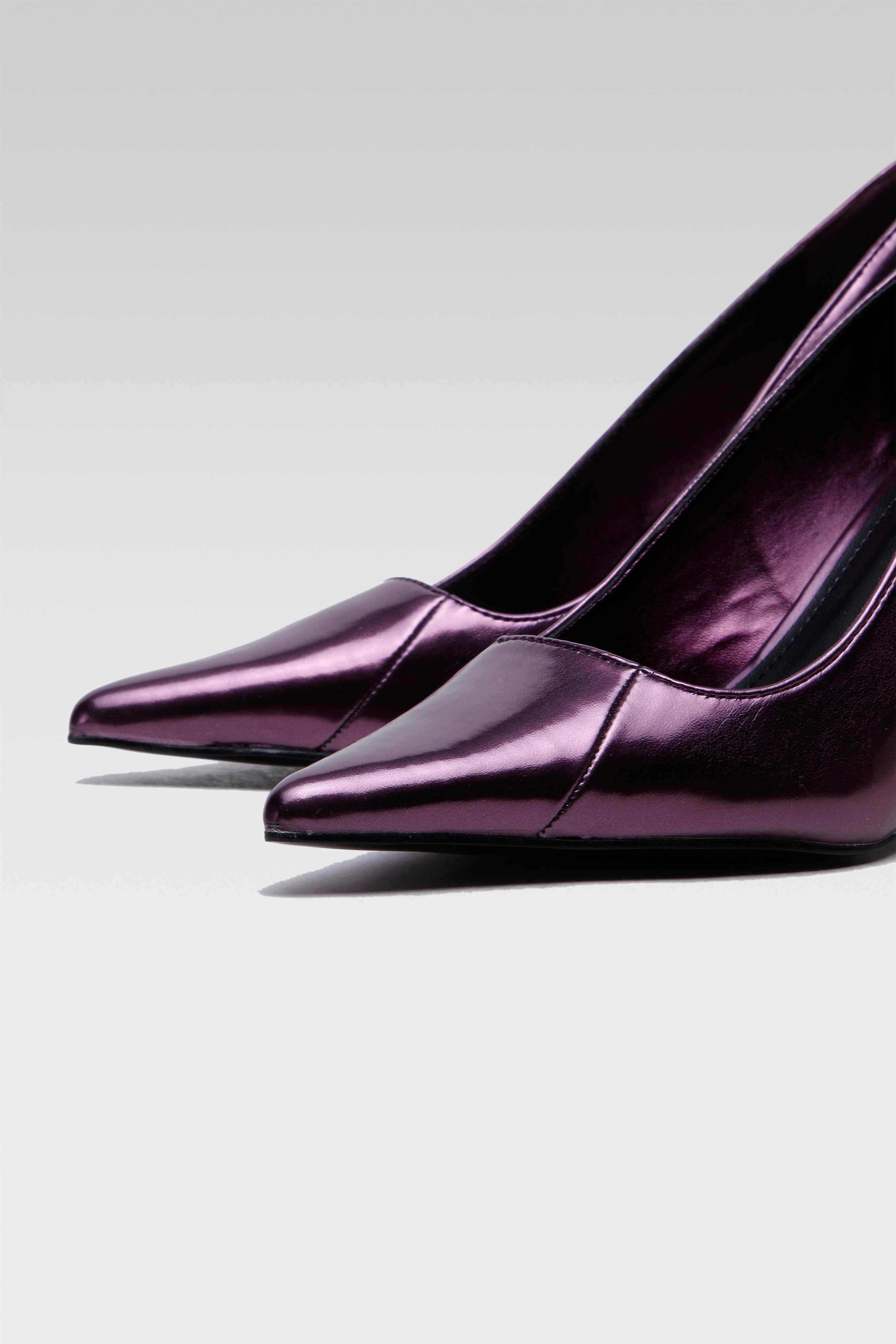 Salonarji Vijolična