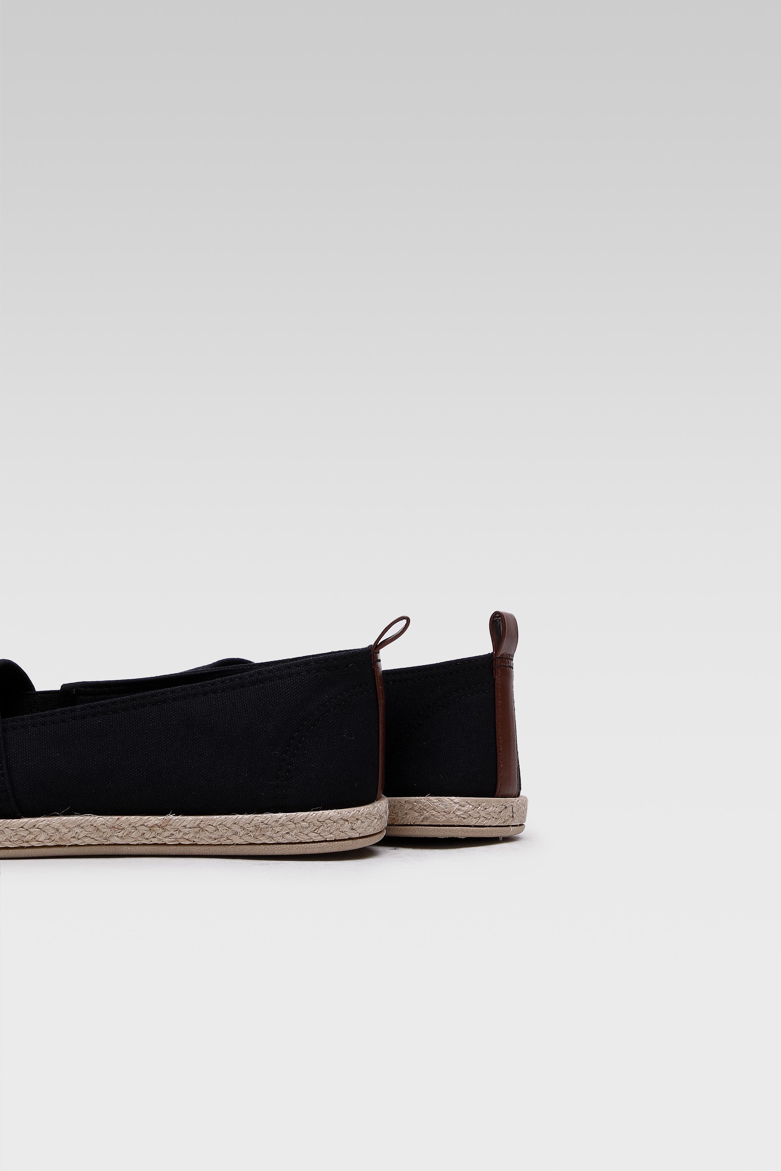 Espadrile CRNA