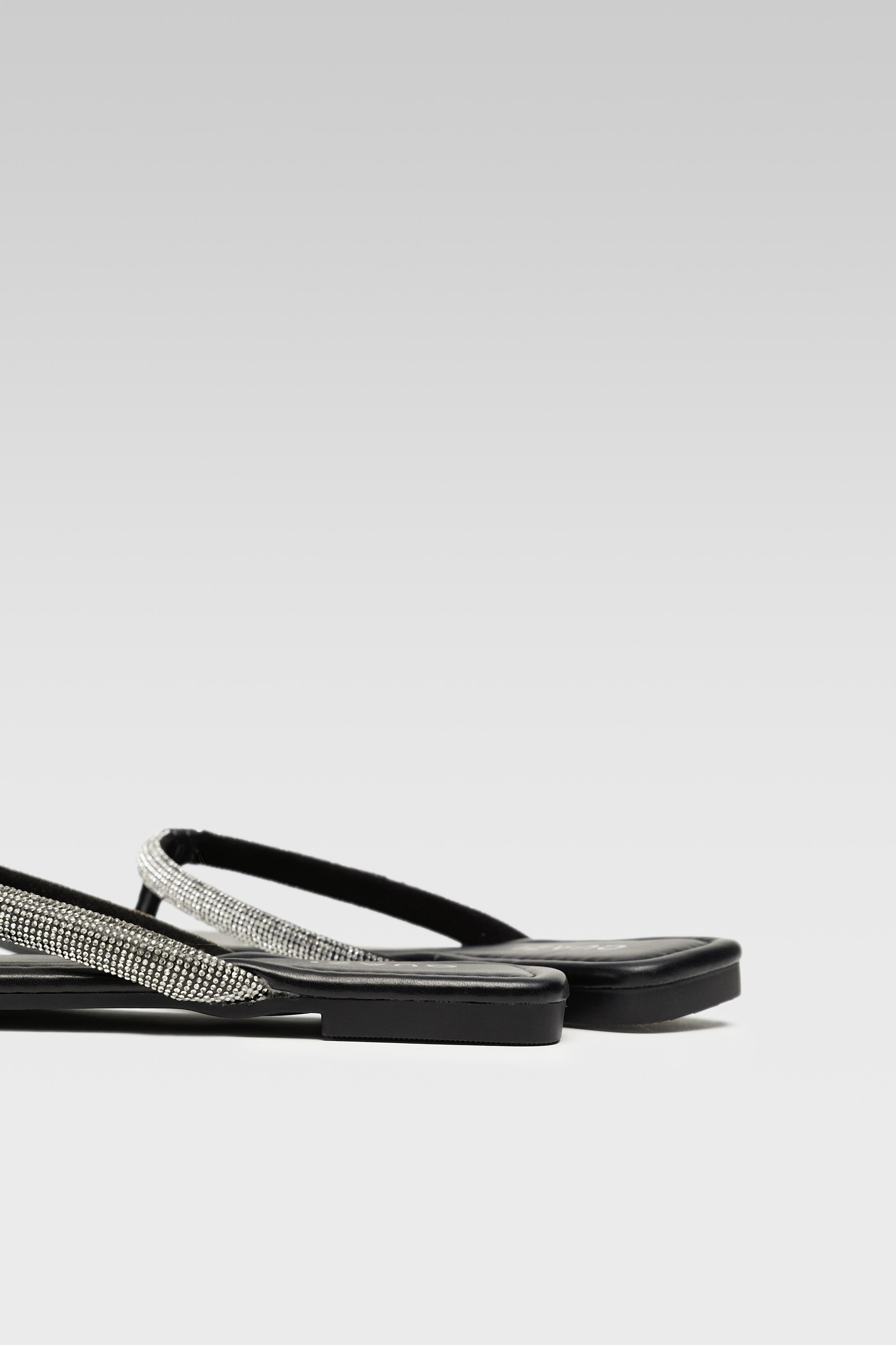 Natikači Quazi LS5521-02Črna  