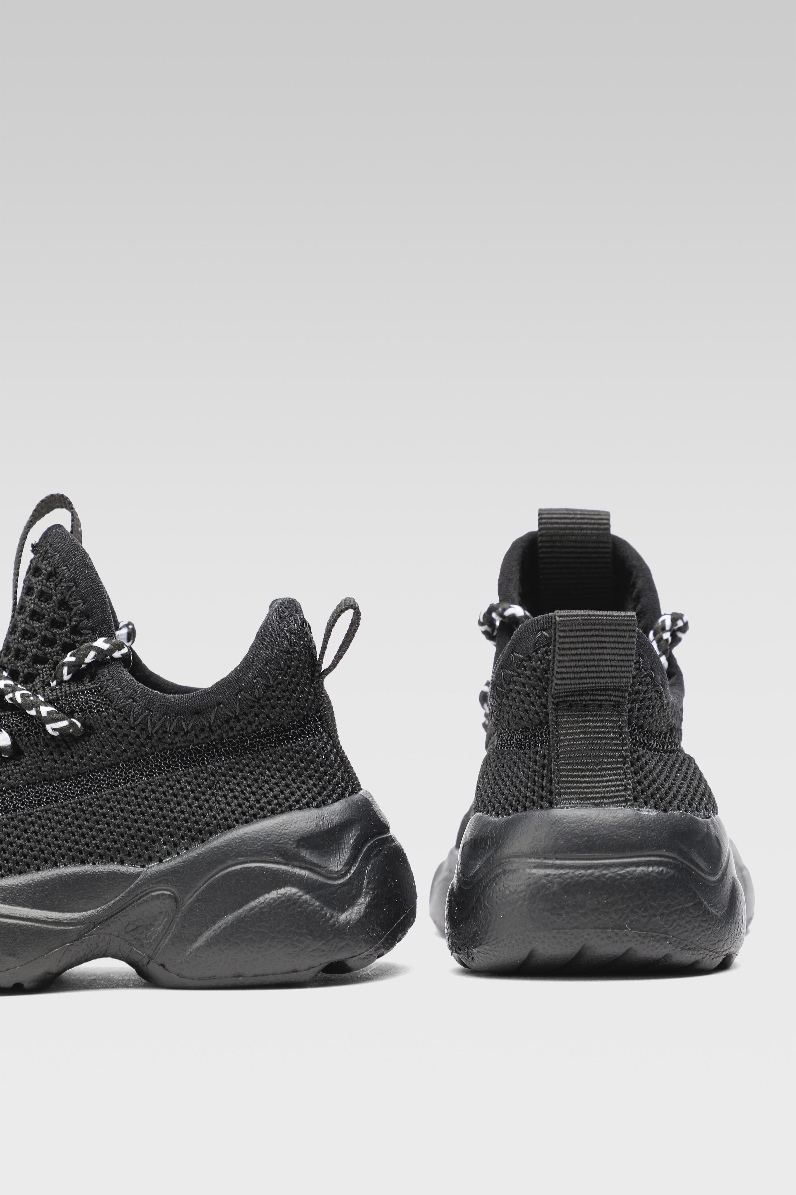 Platnene superge Črna