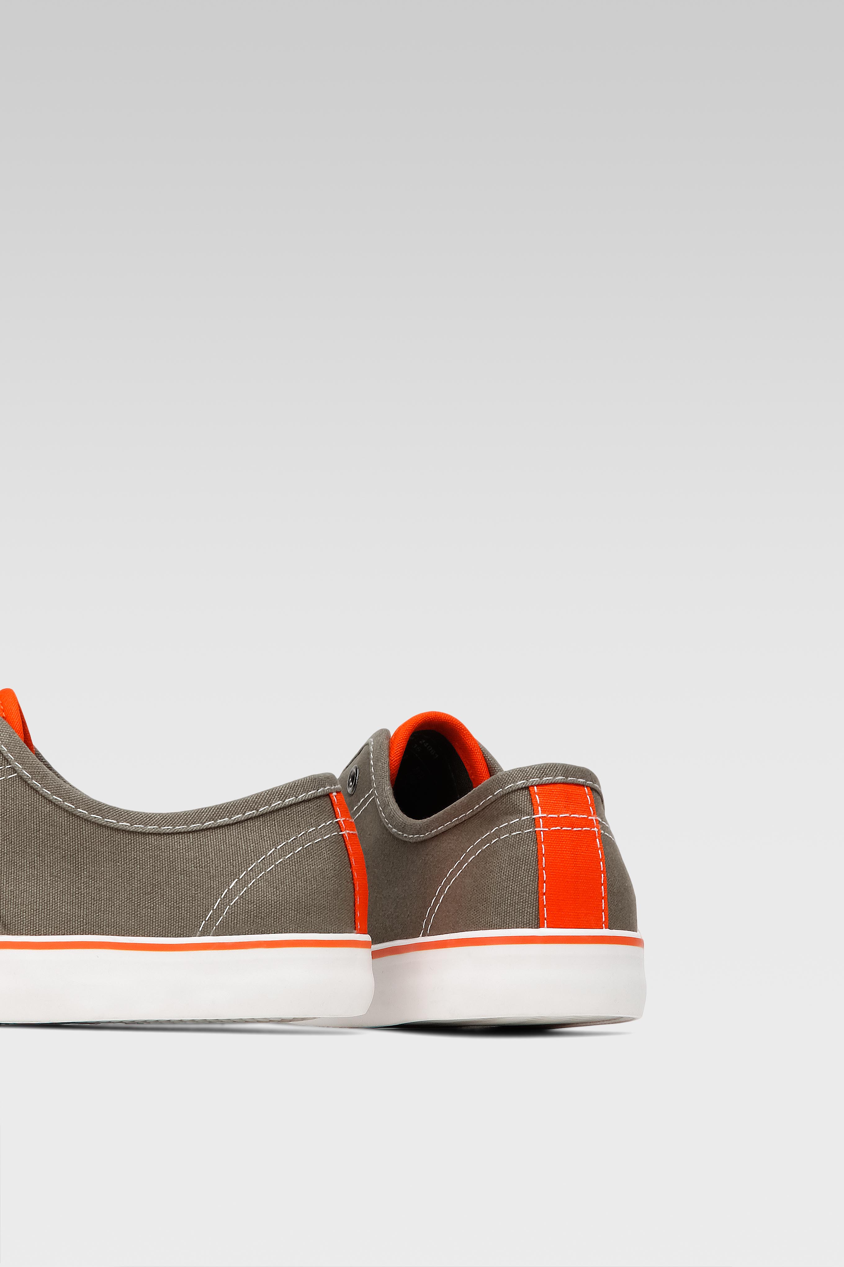 Platnene superge Khaki