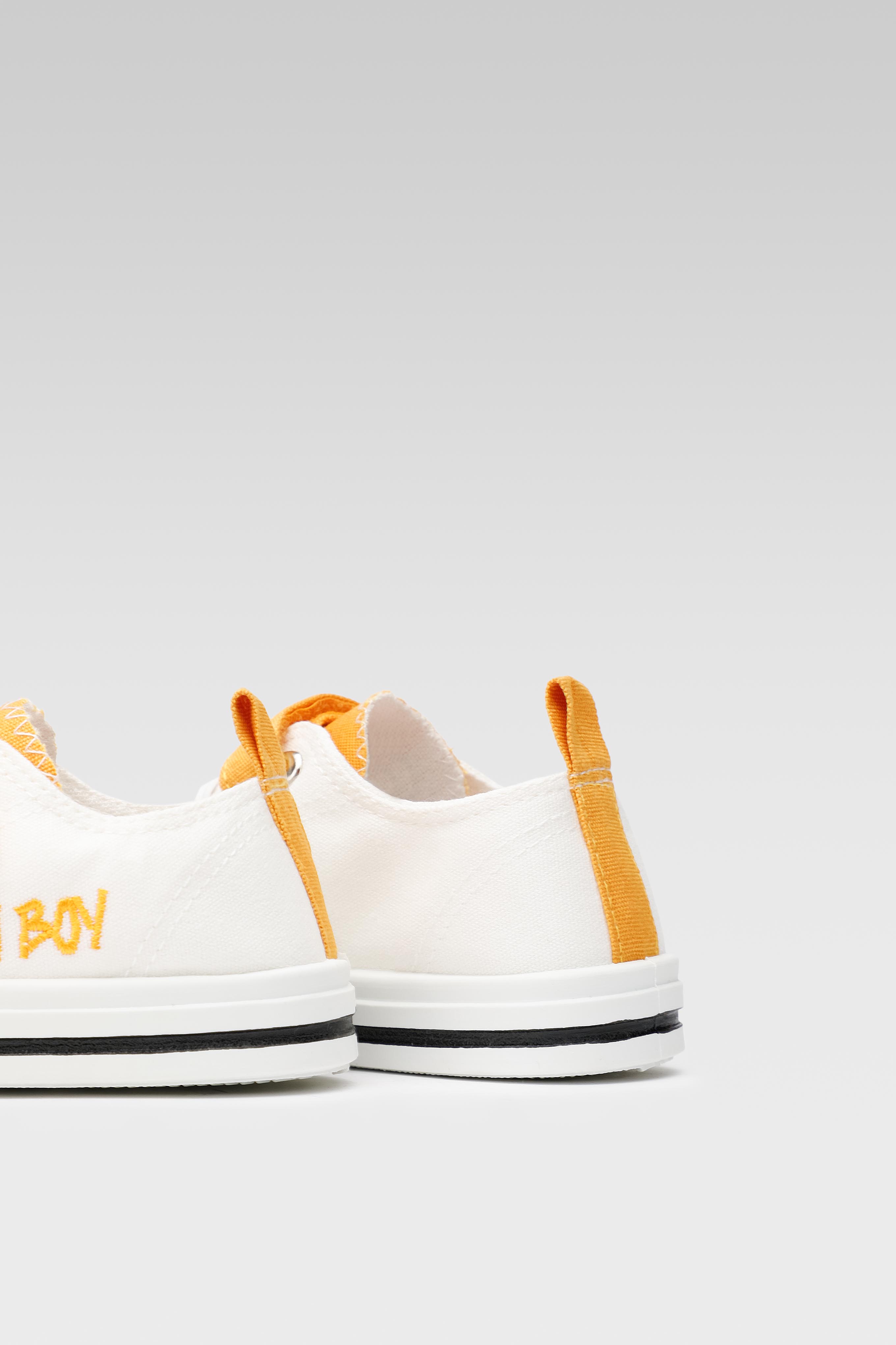 Platnene superge Rumena