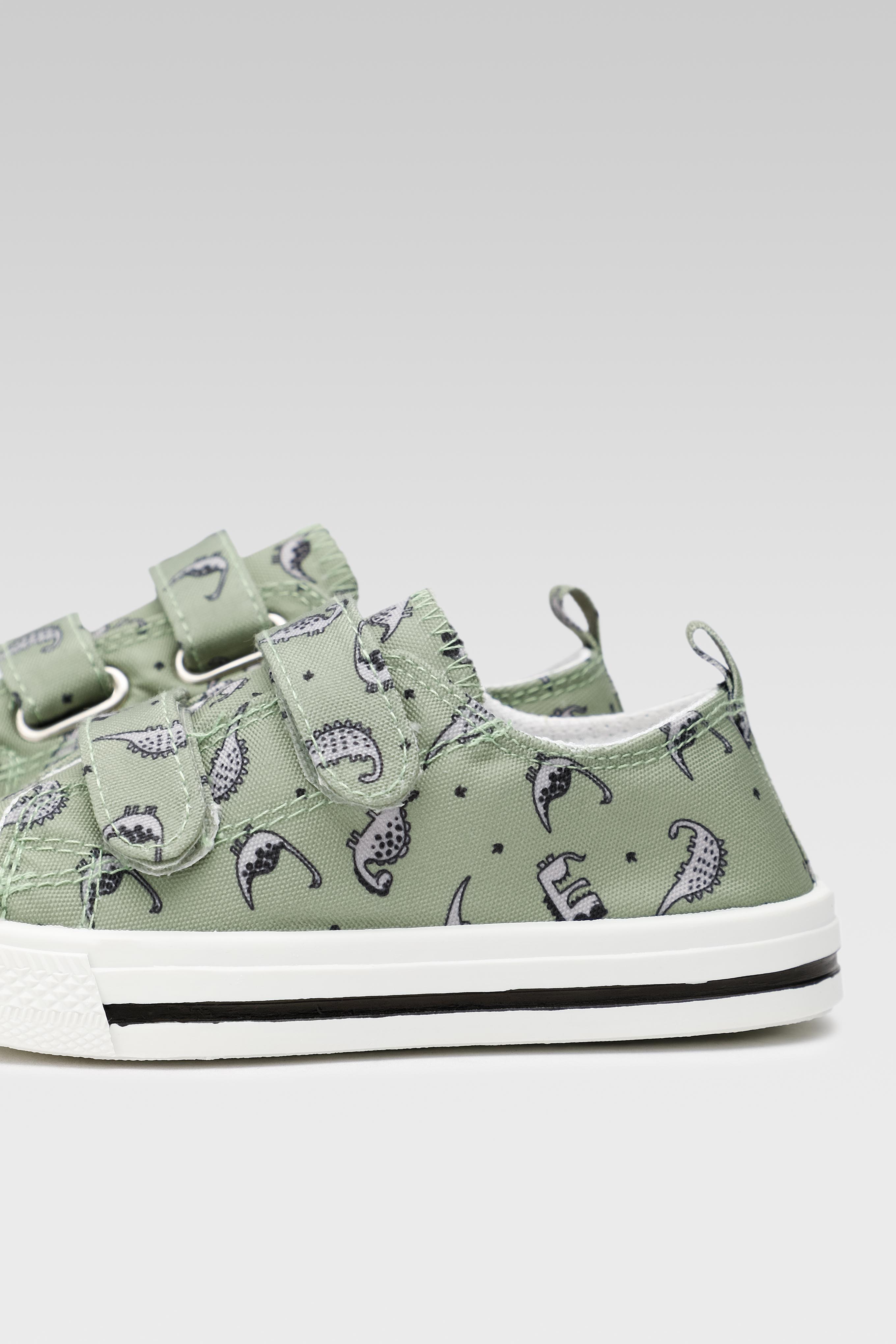 Platnene superge Zelena