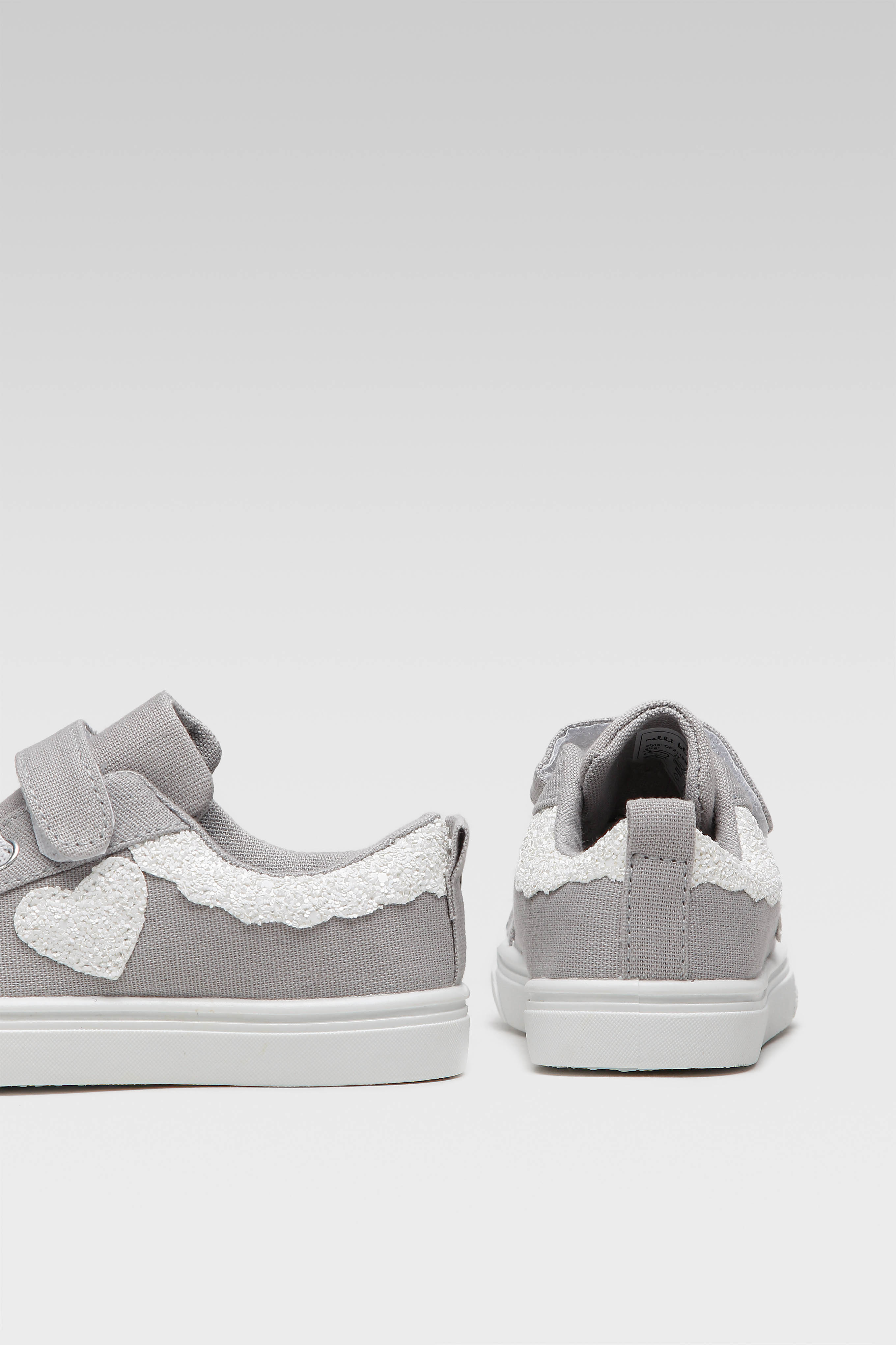 Platnene superge Srebrna