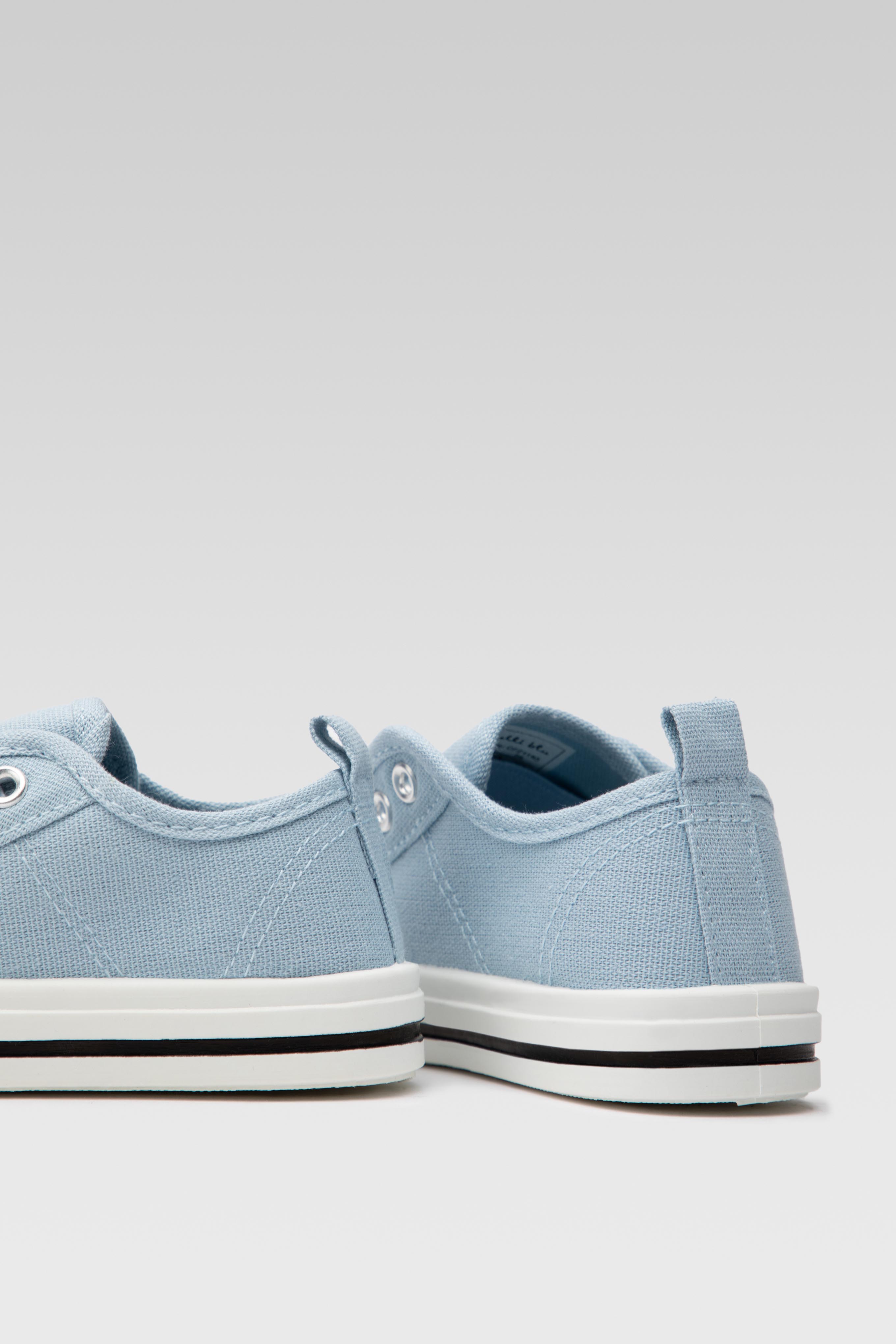 Platnene superge Modra