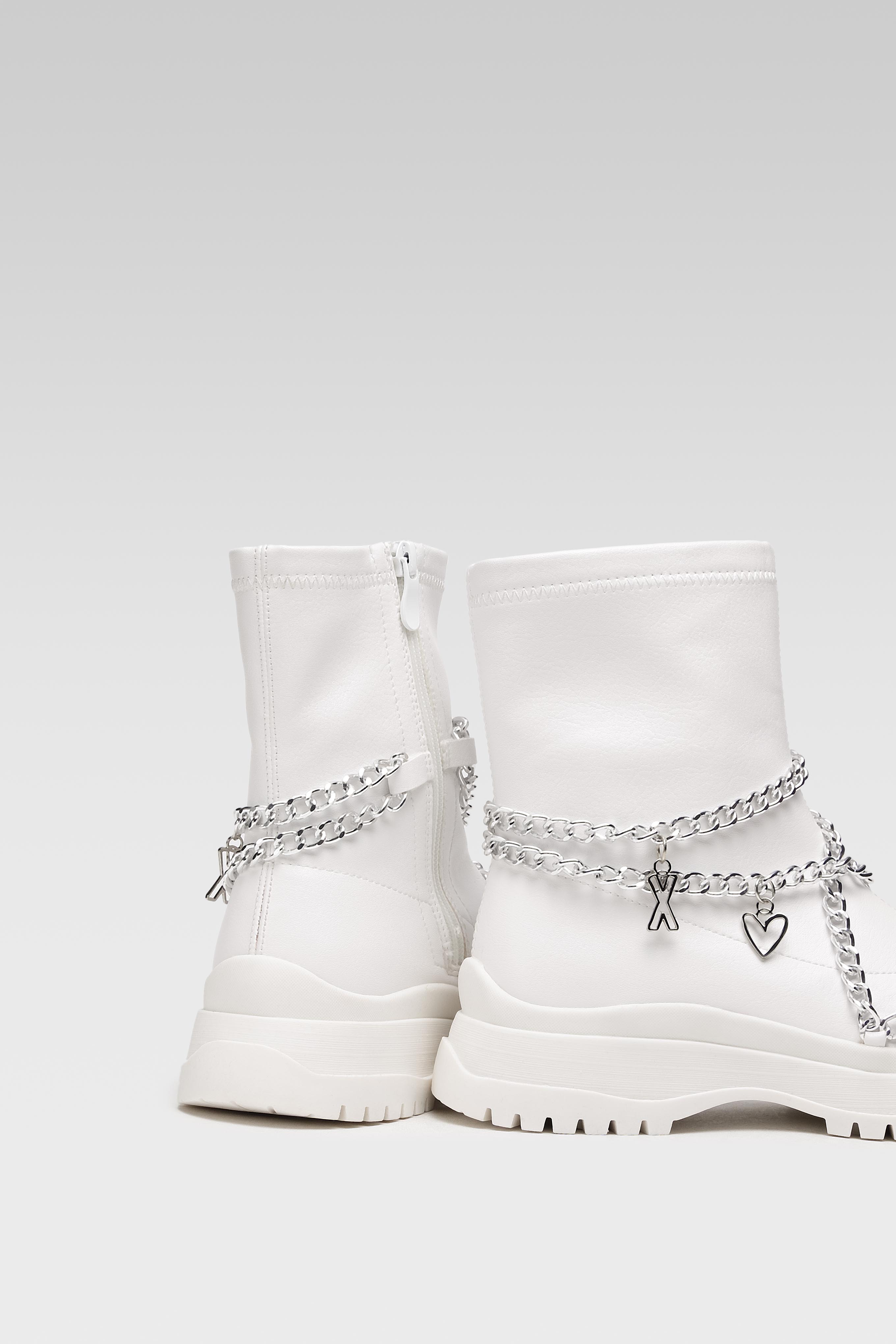 Kotníková obuv BÍLÁ