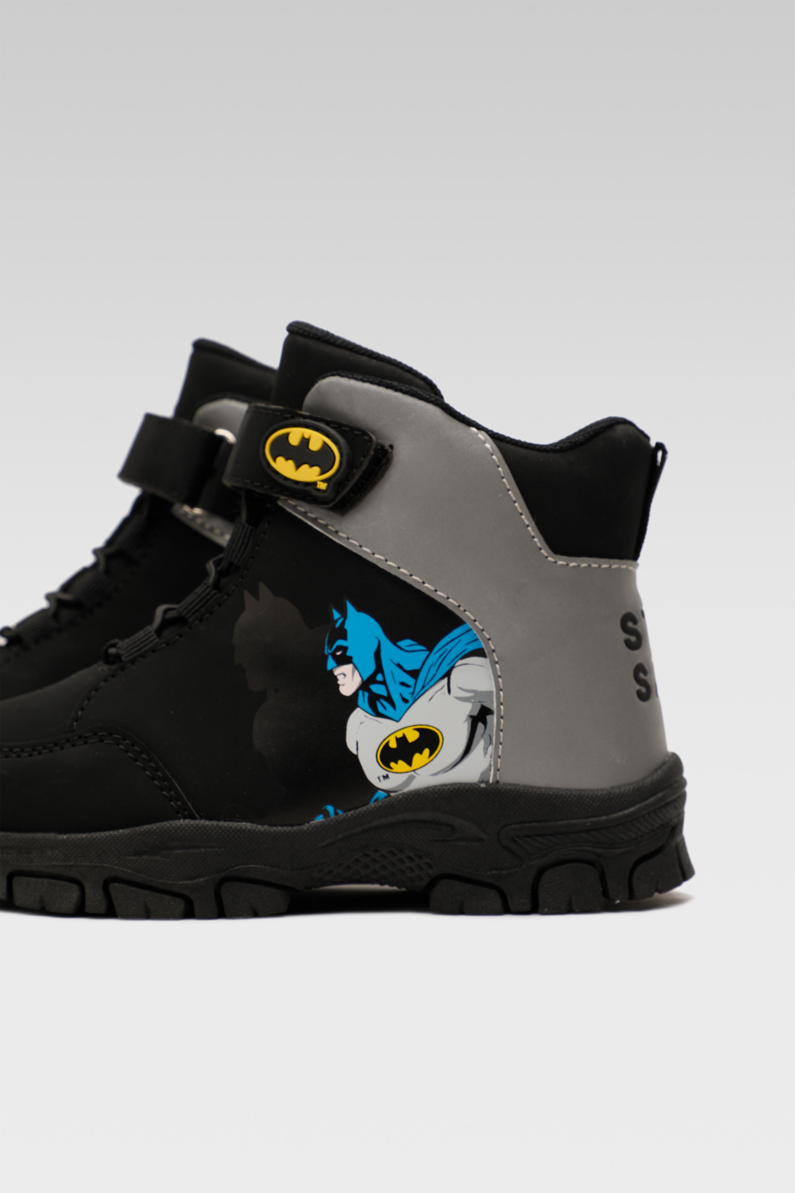 Gležnjarji z vezalkami Črna