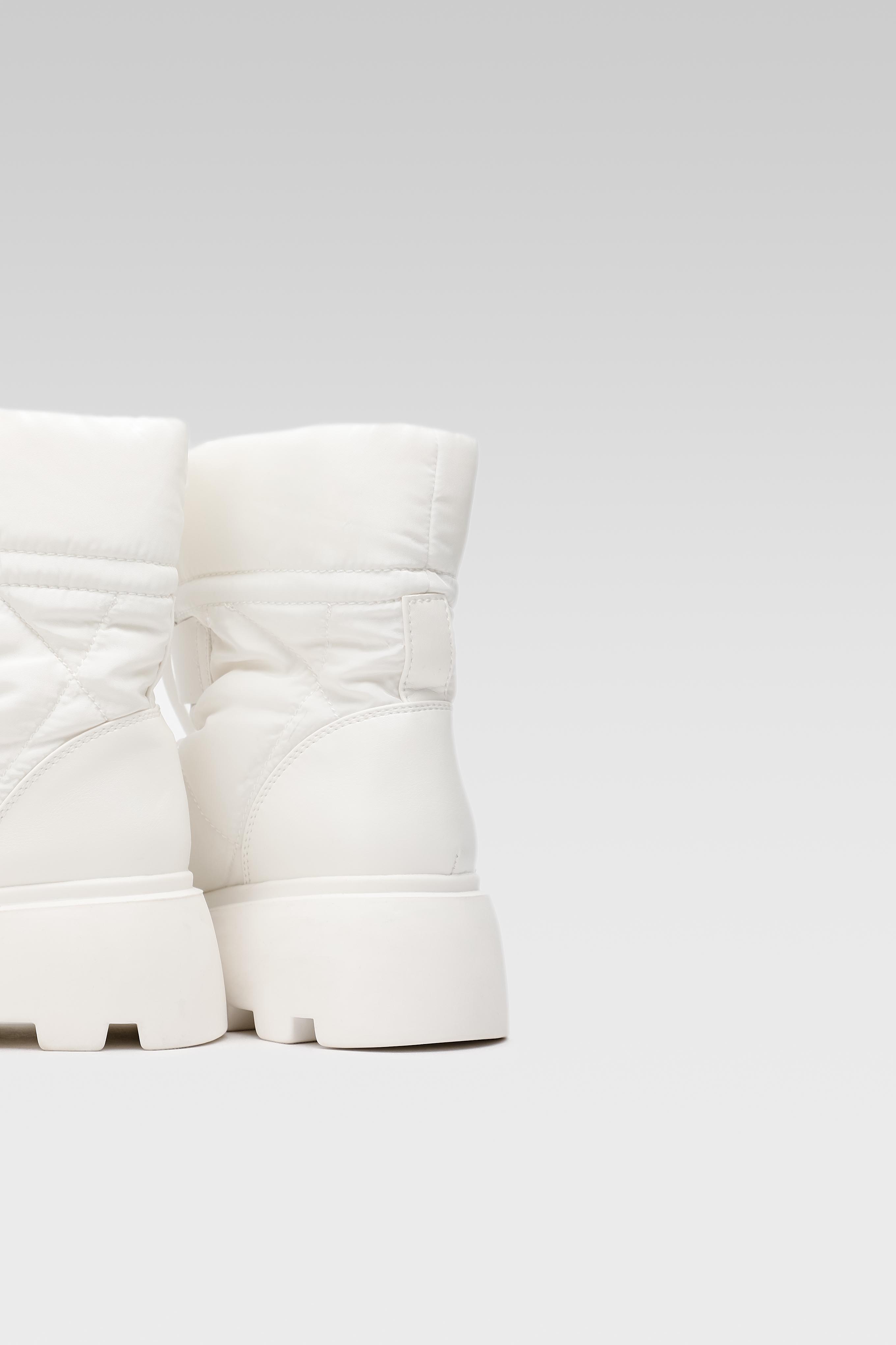 Kotníková obuv BÍLÁ