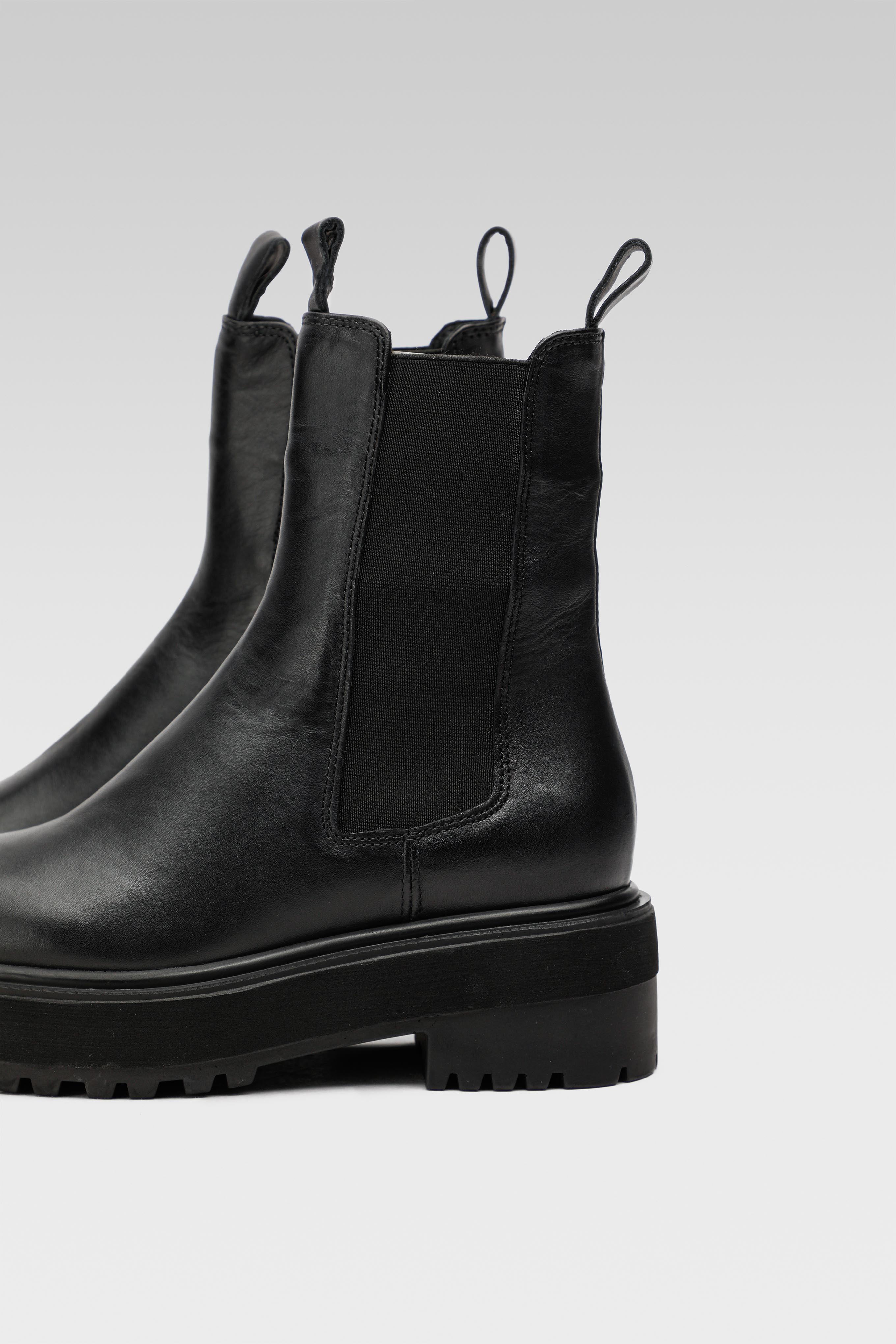 Členková obuv Čierna