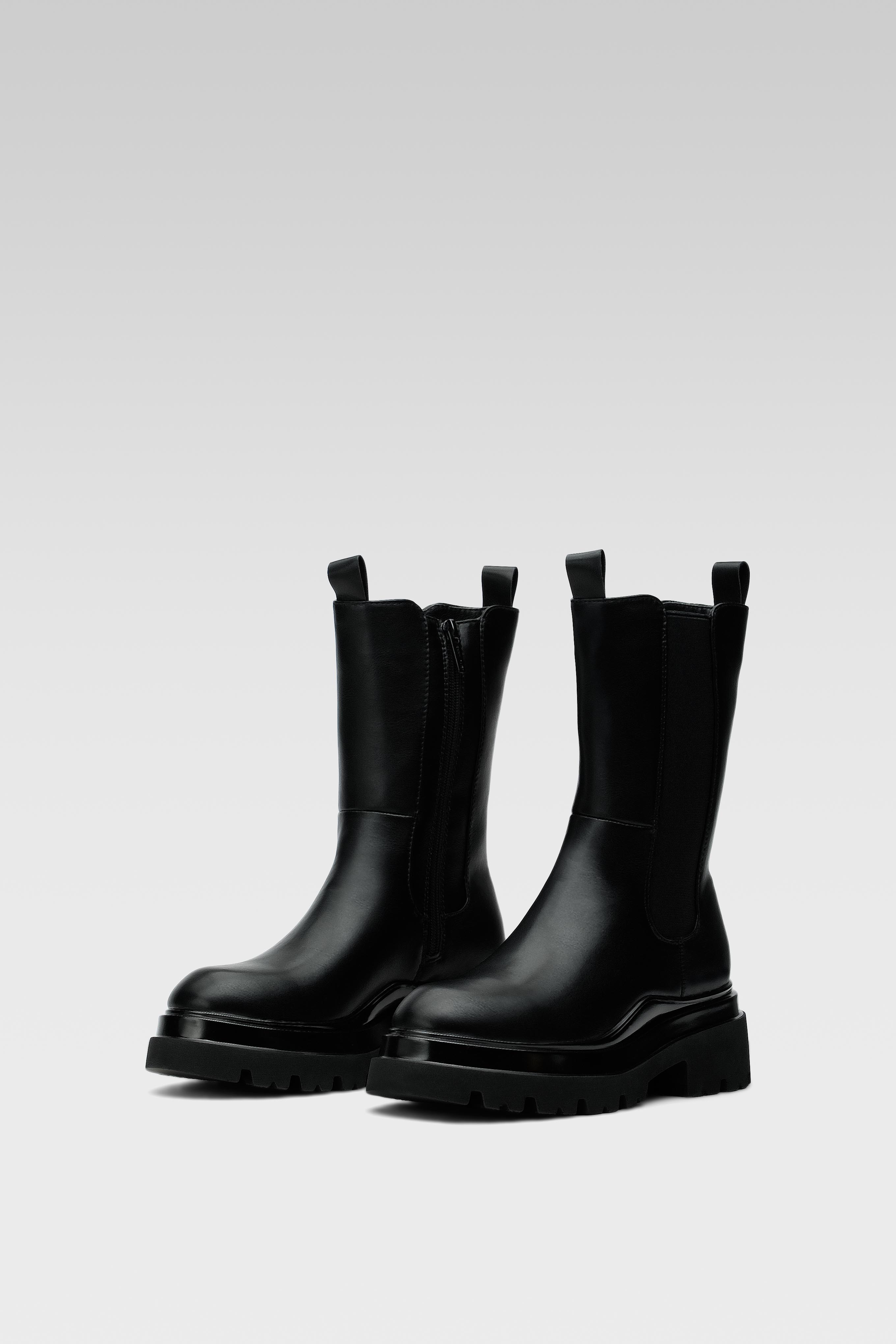 Kotníková obuv ČERNÁ