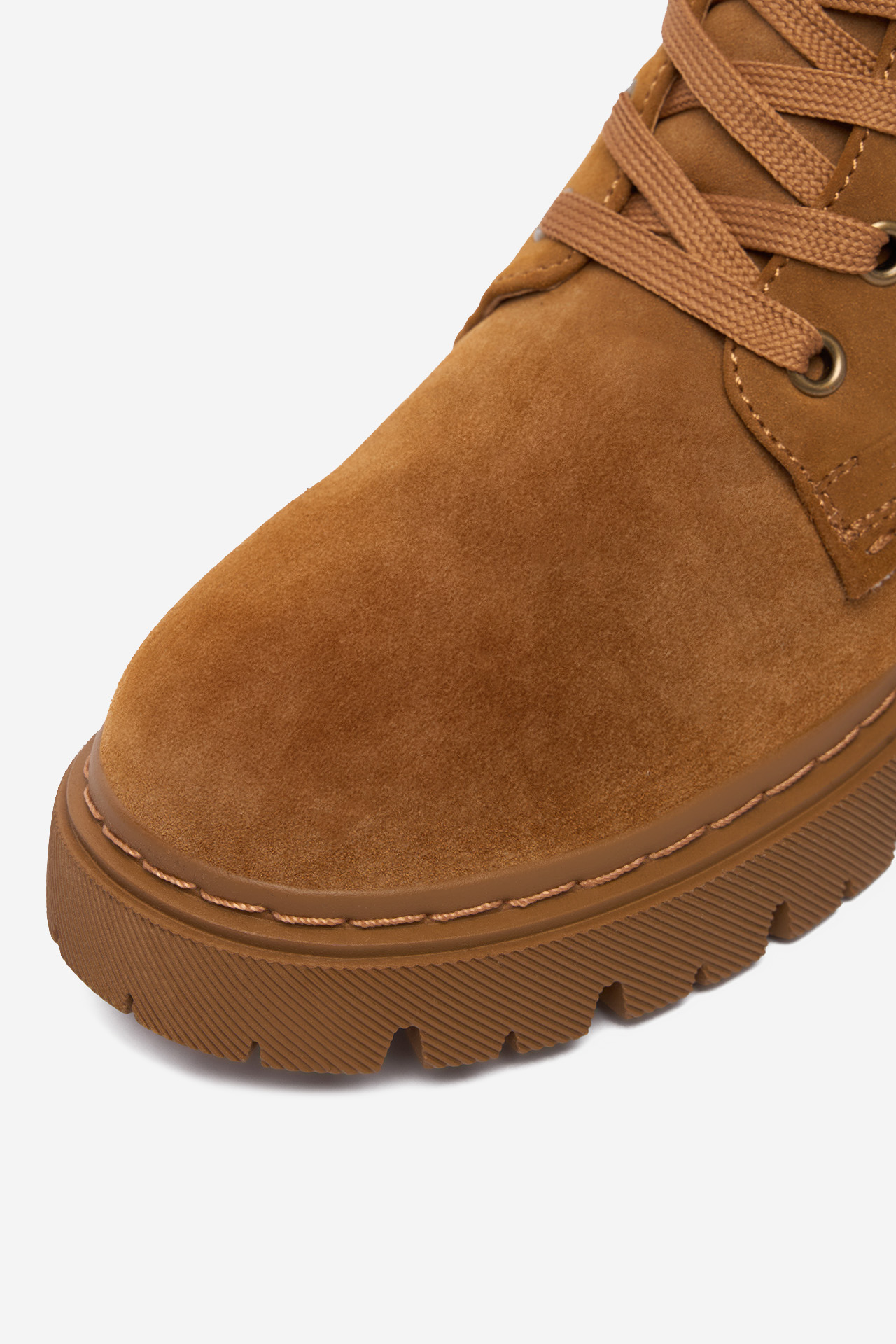 Šněrovací vyšší obuv CAMEL